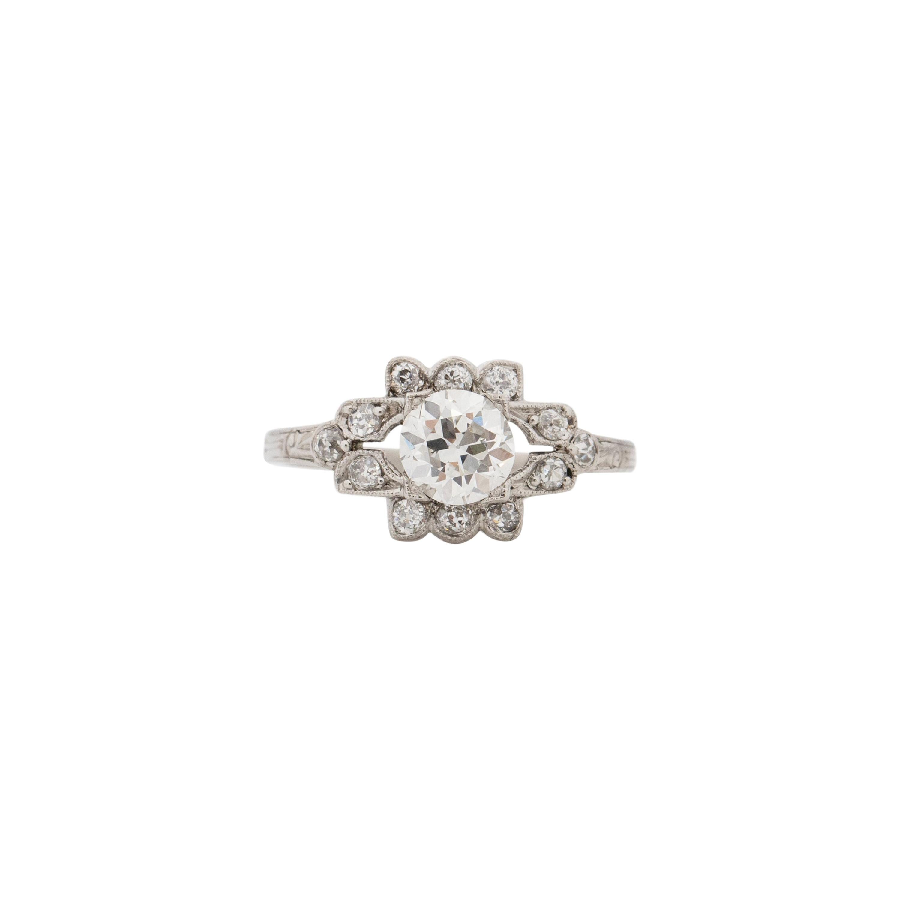 GIA zertifizierter 0,81 Karat Art Deco Diamant Platin Verlobungsring im Angebot