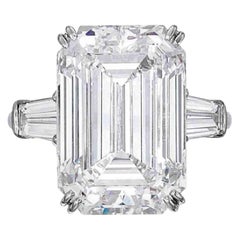 GIA zertifiziert 8::10 Karat Smaragdschliff konisch Baguettes Diamant Platin Ring H