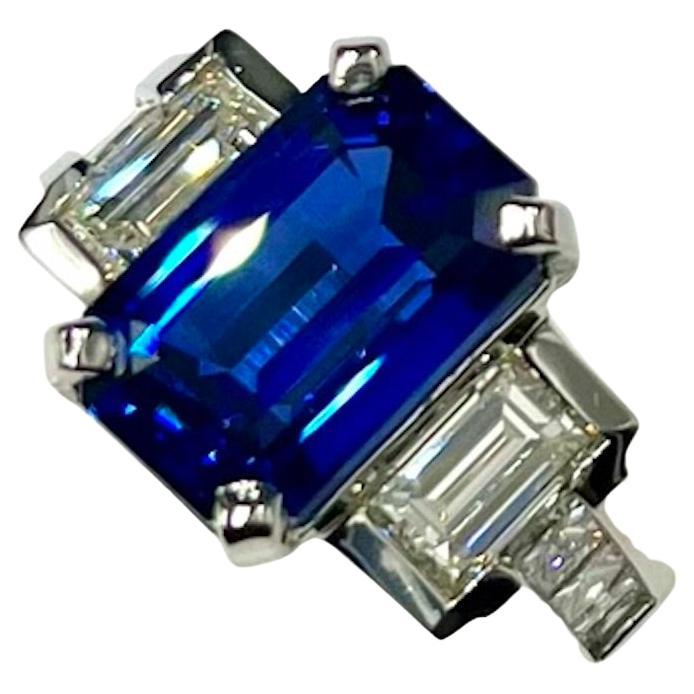 GIA Certified 8.12Ct Very Fine Emerald Cut Blue Ceylon Sapphire Ring en vente