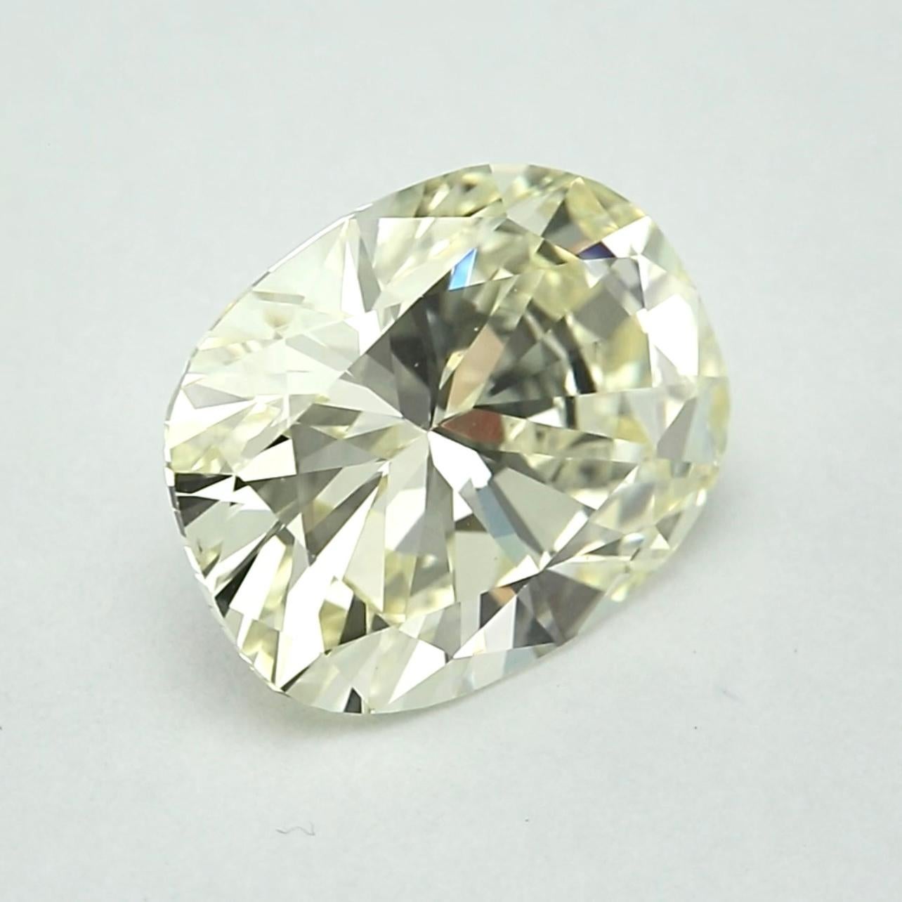 **Diamante Brilliante a Cuscino Certificato GIA da 8,19 carati**

Scopri un'eleganza senza tempo con questo splendido diamante a brillante cuscino da 8,19 carati. Certificato dal Gemological Institute of America (GIA) colore M, chiarezza VS2, questo