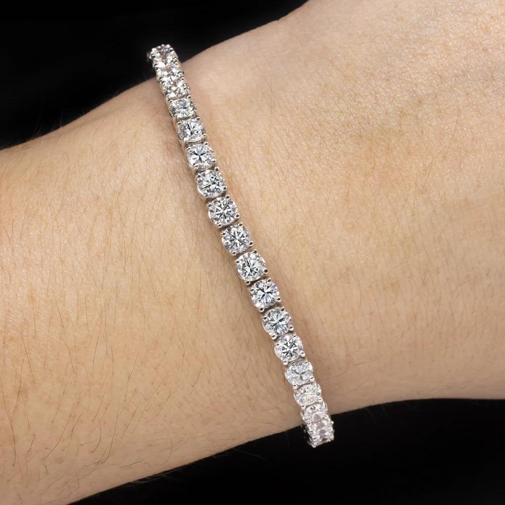 GIA Certified 8.20 Carat Round Brilliant Cut Diamond Bracelet In New Condition For Sale In Rome, IT