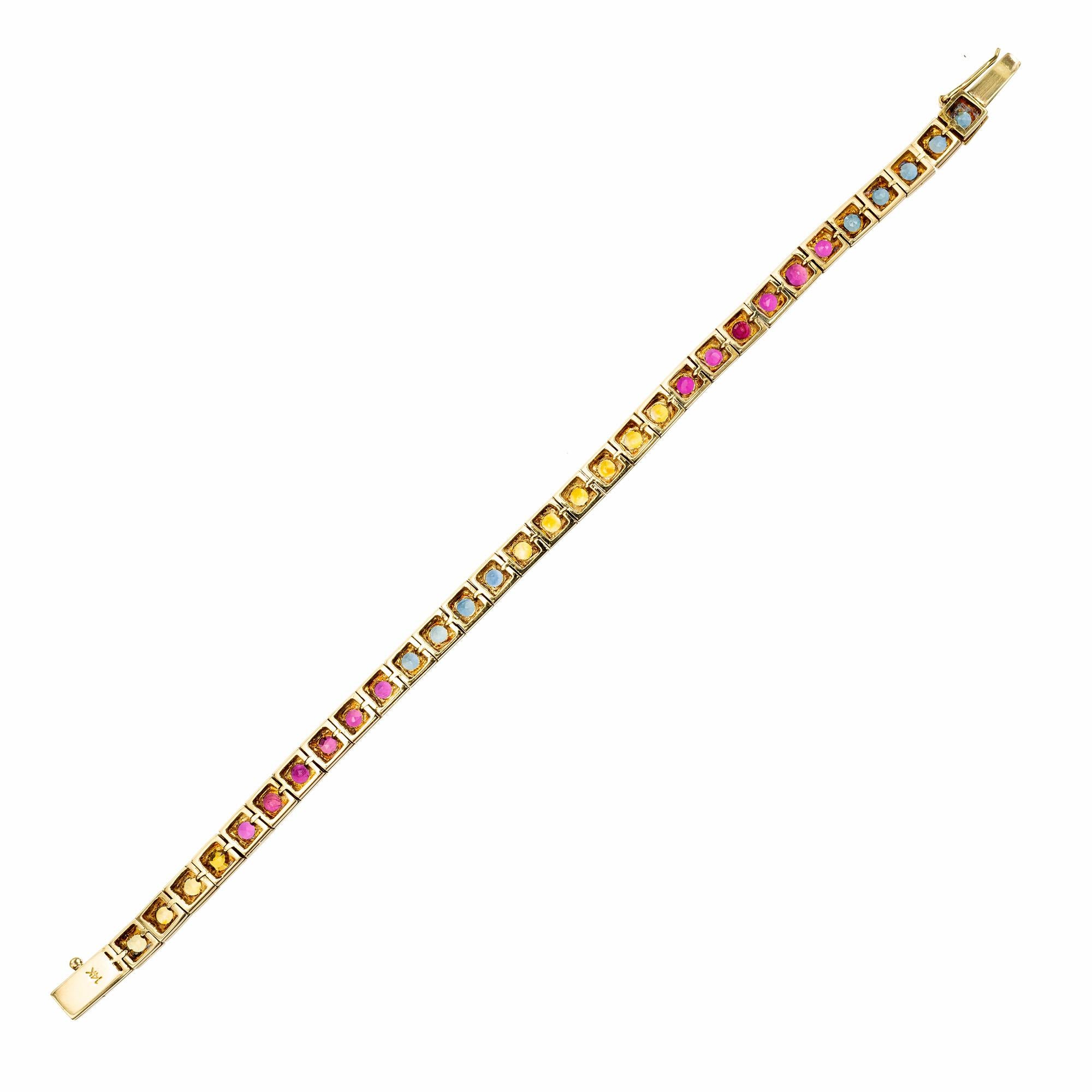 GIA Certified 8.25 Carat Round Ruby Sapphire Hinged Yellow Gold Tennis Bracelet For Sale 1