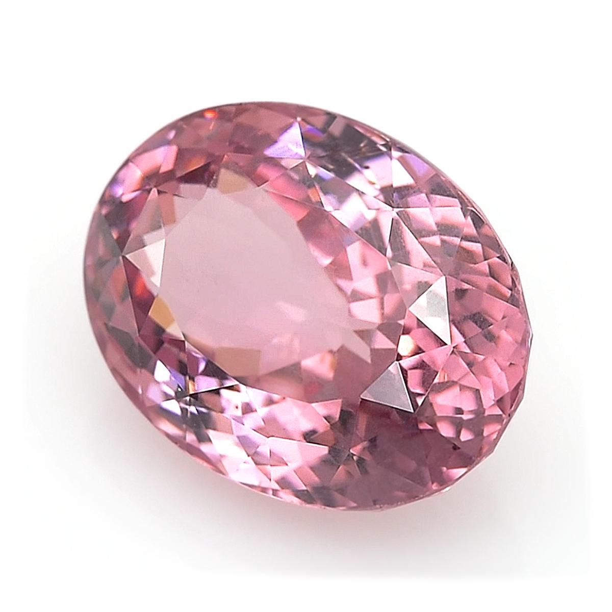 Brilliant Cut Natural Pink Spessartine Garnet Gemstone 8.33 carats with GIA Report For Sale