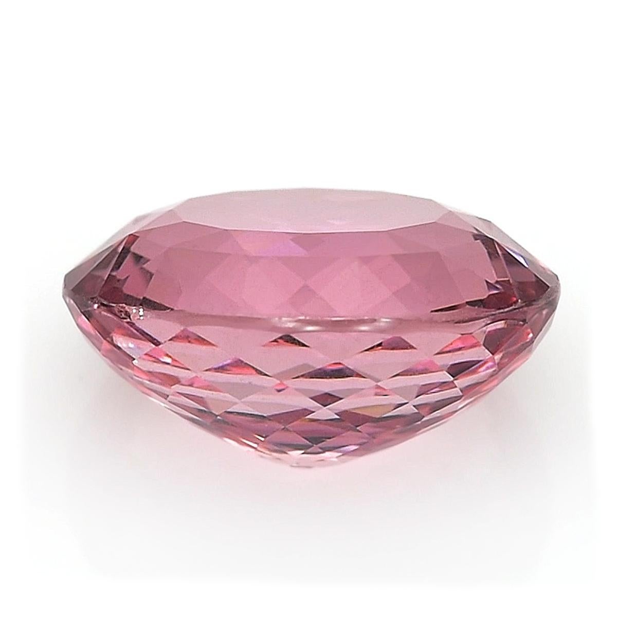 Natural Pink Spessartine Garnet Gemstone 8.33 carats with GIA Report In New Condition For Sale In Los Angeles, CA