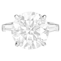 Certifié GIA, 8.41 ct. Bague en platine avec diamant à taille ronde et brillante