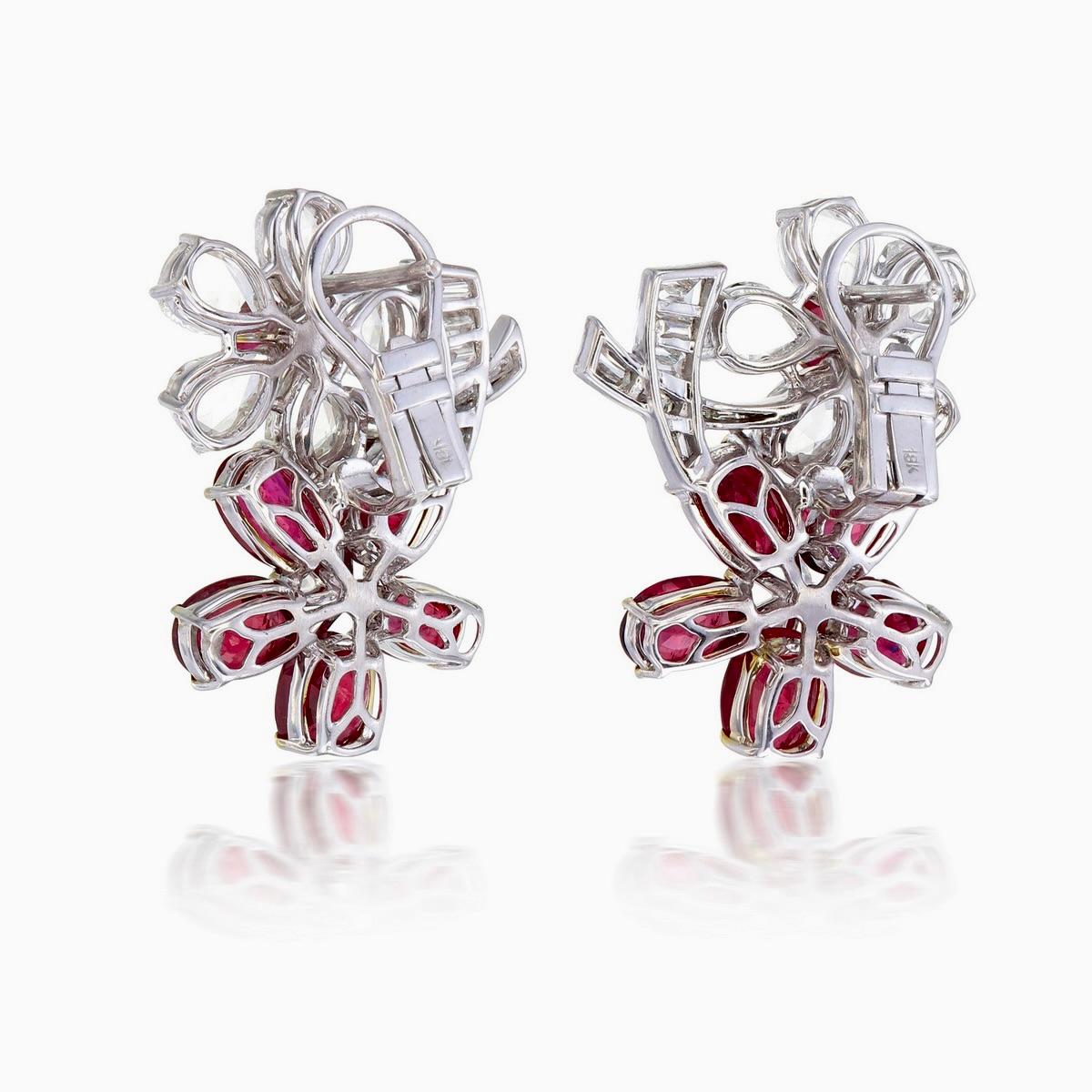 GIA Certified 8.43 Carat No Heat Burma Pigeon Blood Ruby in 18 Karat White Gold In New Condition In Bangkok, TH