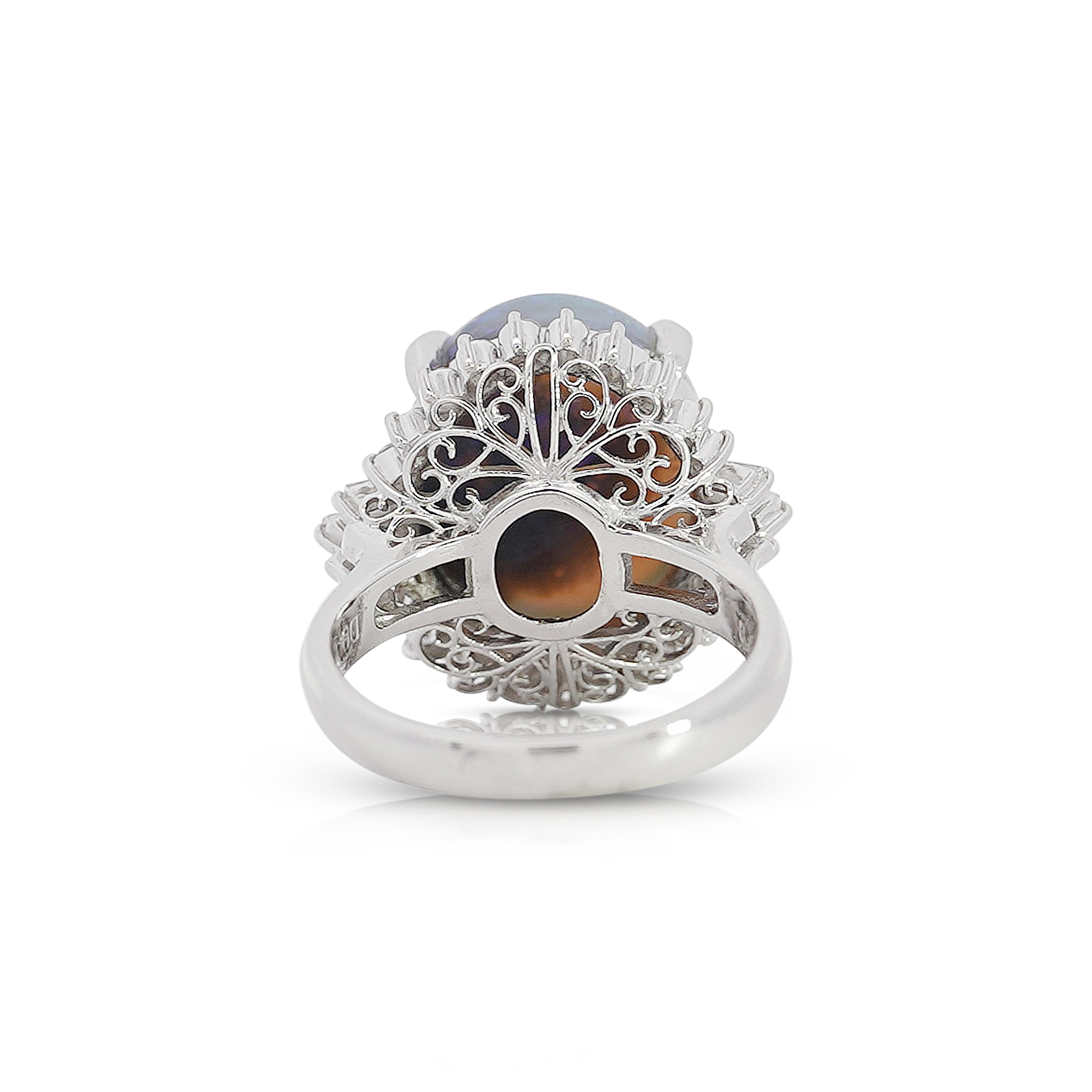 Platinring, GIA-zertifizierter 8,45 Karat schwarzer Opal & Diamant-Halo, Vintage (Retro) im Angebot