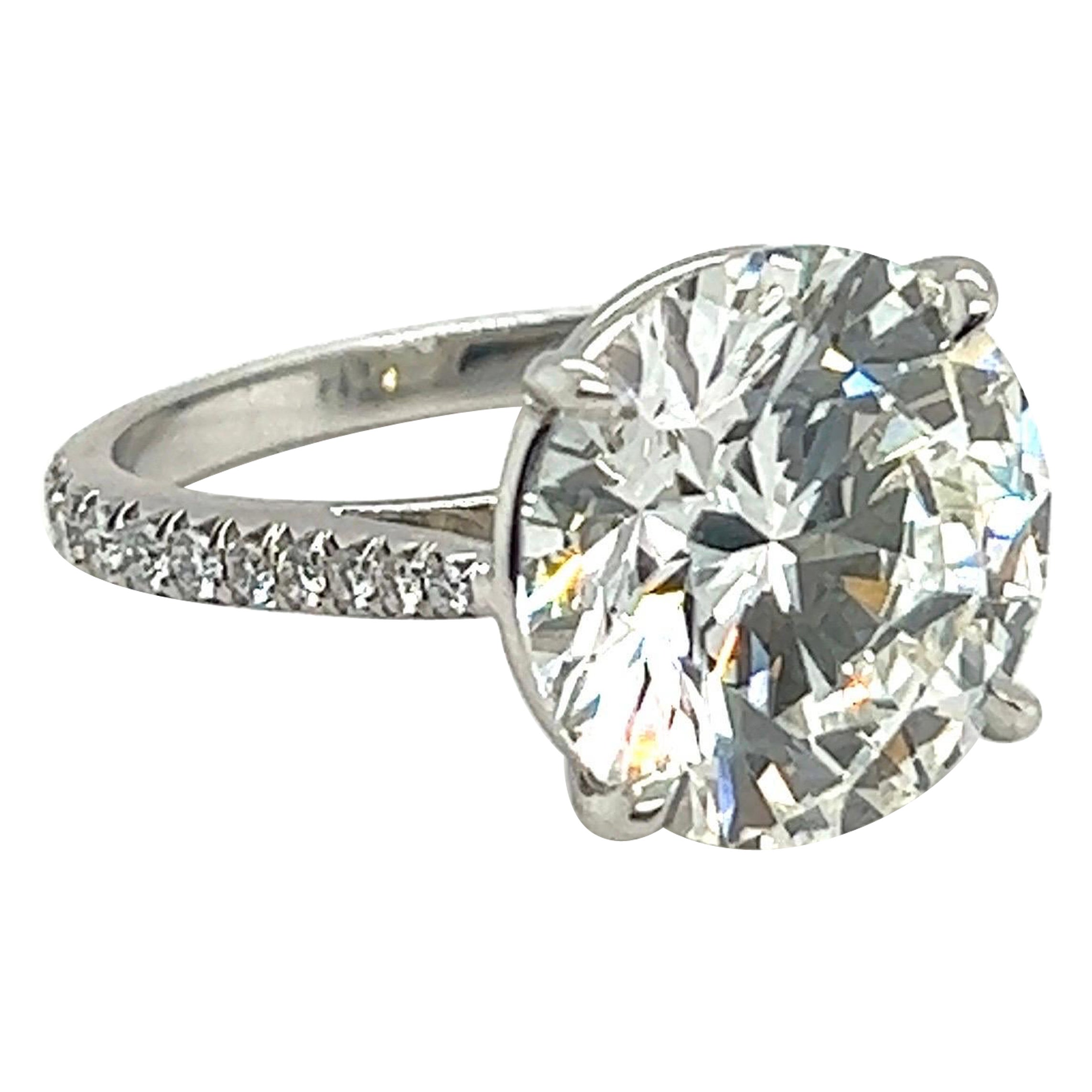 Bague de fiançailles solitaire en diamant taille brillant de 8,45 carats certifié GIA en vente