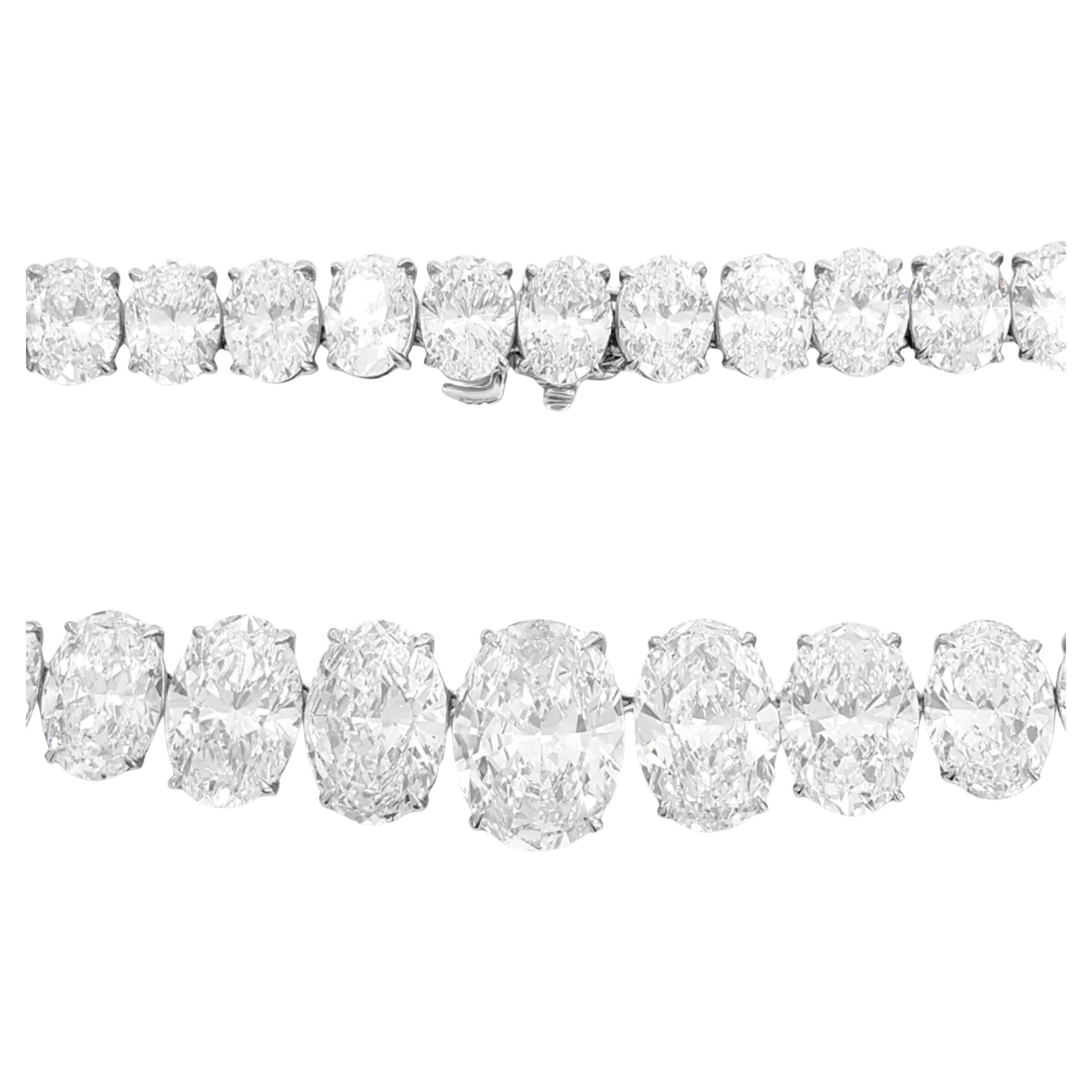 Contemporary GIA Certified 85 Carat Oval Cut Diamond Necklace For Sale