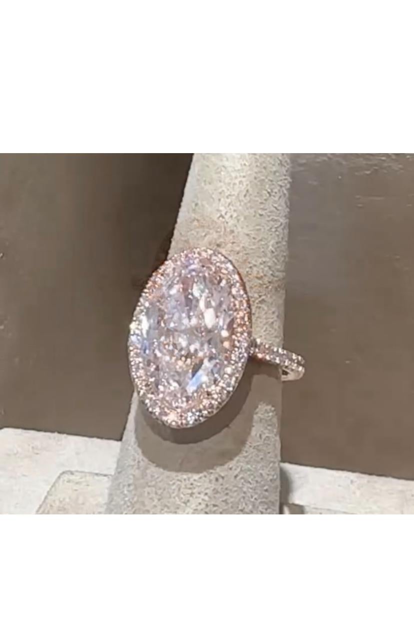 Bague en or 18 carats certifiée GIA 8,50 carats D/VVS1 Diamant de forme ovale Pour femmes en vente
