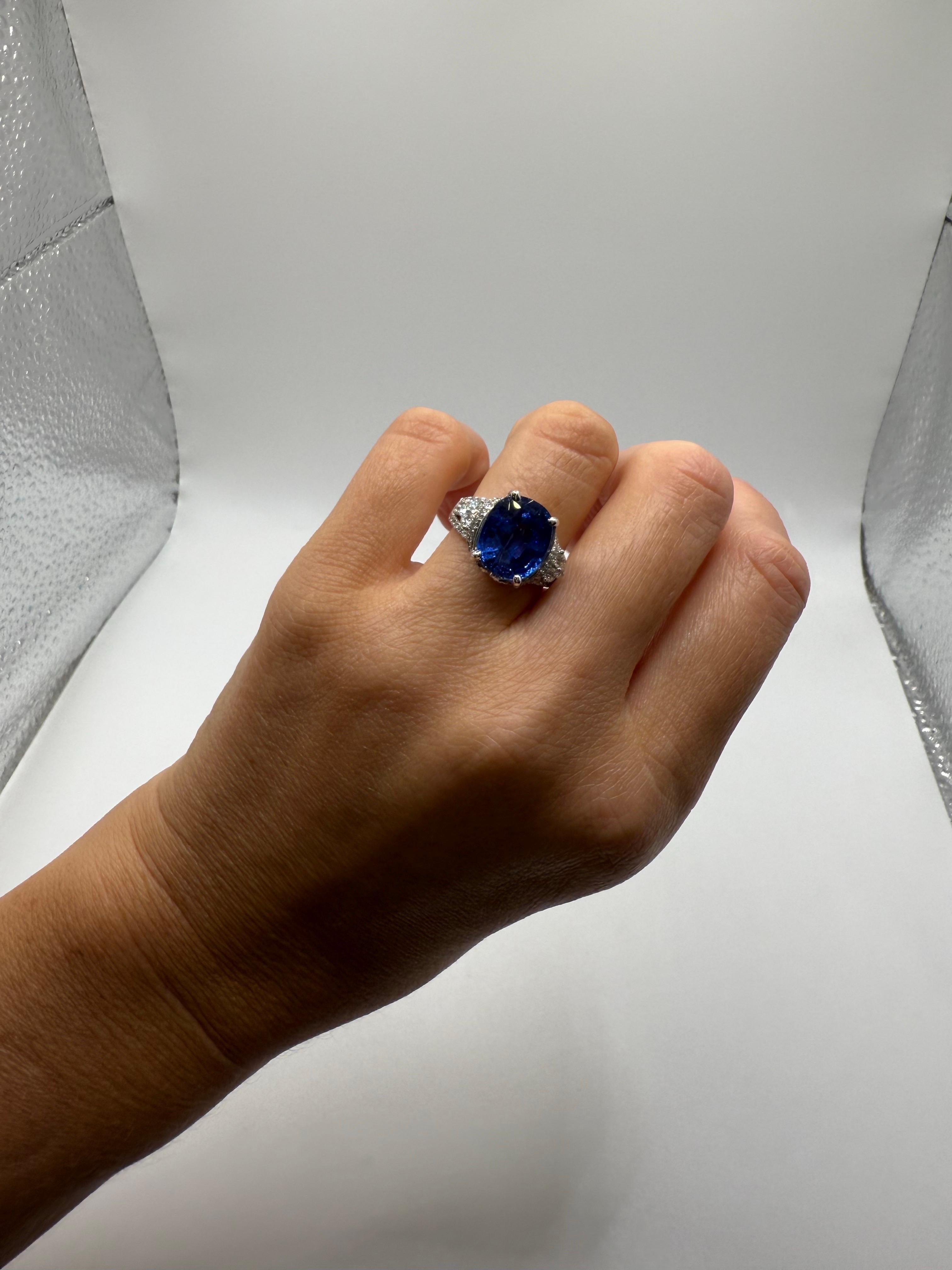 GIA certified 8.51ct Sapphire Diamond ring 18KT gold For Sale 2