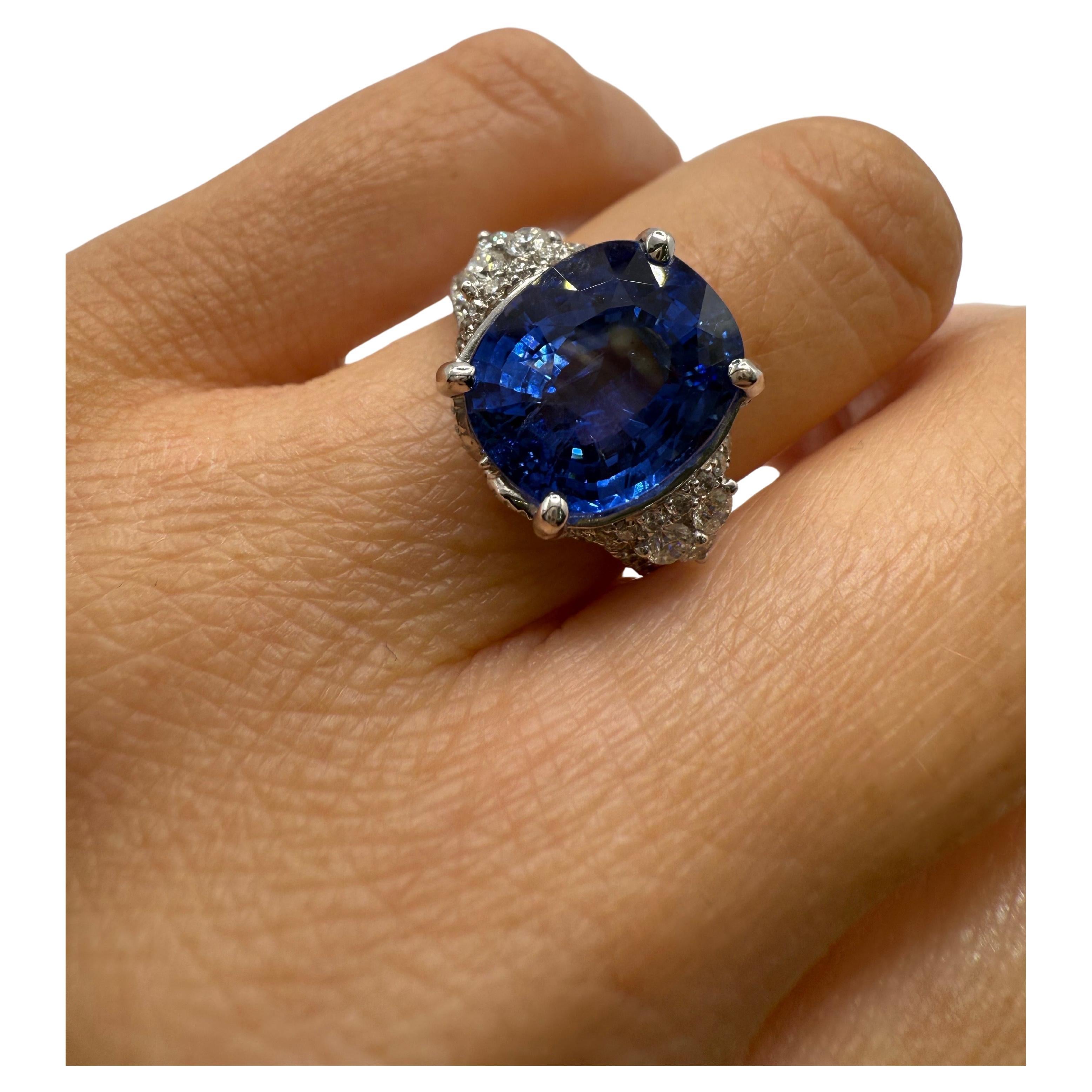 GIA certified 8.51ct Sapphire Diamond ring 18KT gold