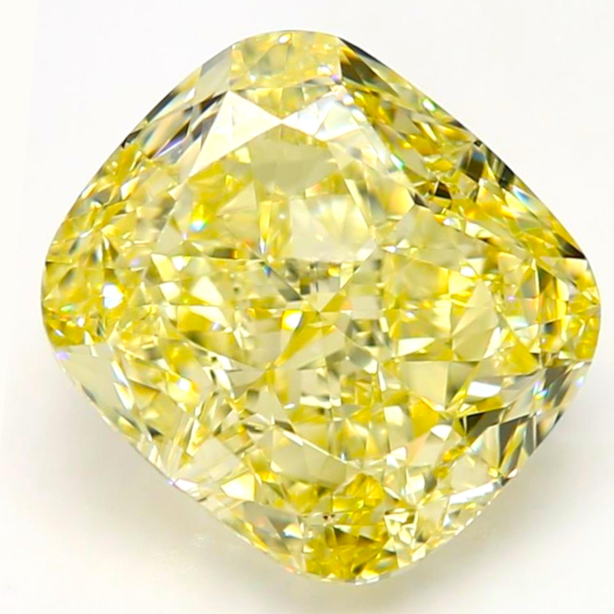 Contemporain Bague sur mesure, certifiée GIA, de 8,56 carats, jaune fantaisie, diamant coussin VVS1 en vente