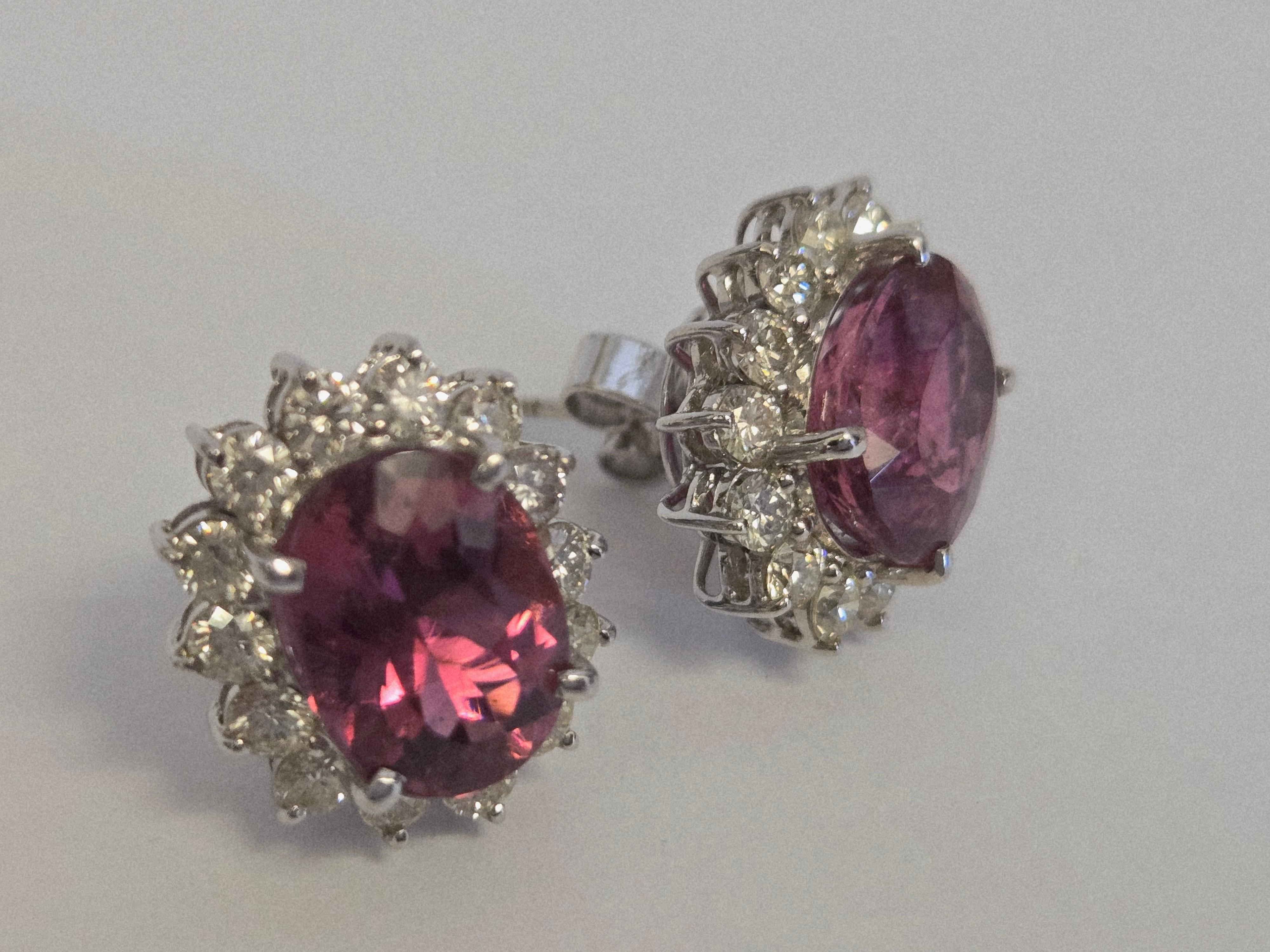 Boucles d'oreilles en or 18 carats rubellite et diamant certifiées GIA de 8,63 carats en vente 1