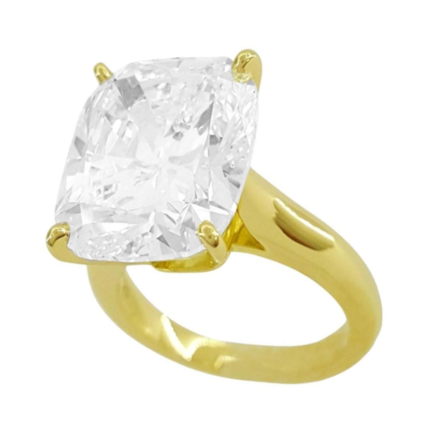 Anillo de oro amarillo de 18 quilates con diamante talla cojín de 8,64 quilates certificado por el GIA Corte cojín en venta