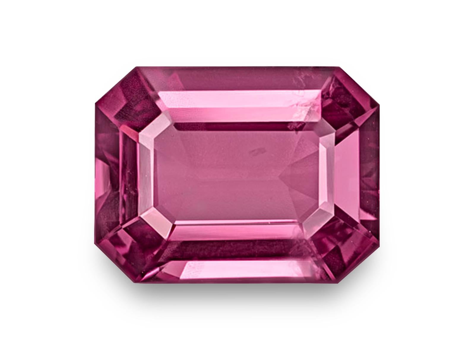 GIA Certified 8.72 Carat Pink Spinel In New Condition For Sale In Rome, IT