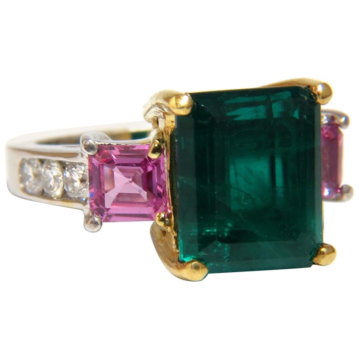 GIA Certified 8,73 Carat FLux Emerald Pink Sapphire Diamonds Ring 14 Karat in vendita