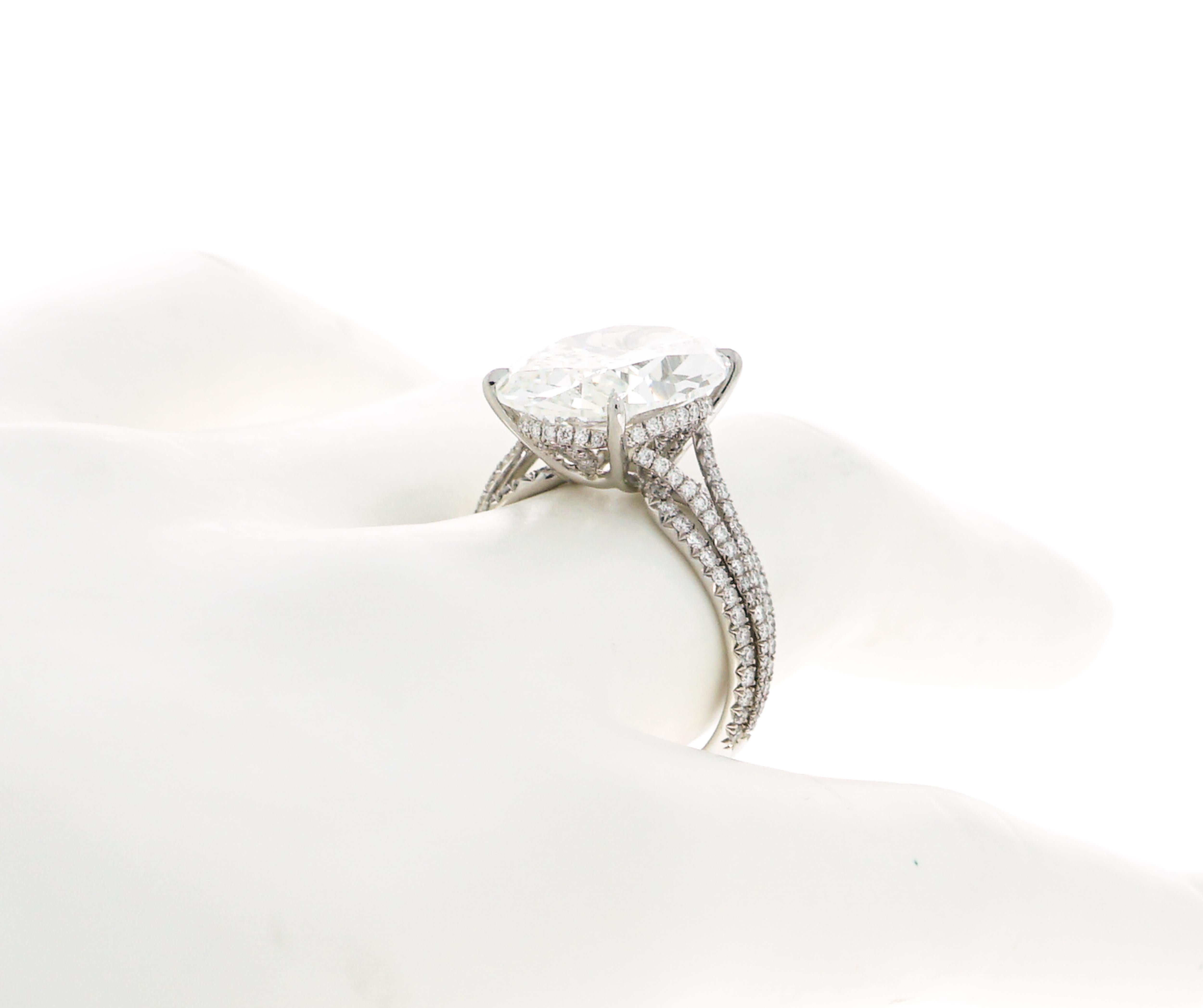 GIA Certified 8.76 Carat Oval Kwiat Diamond Platinum Engagement Ring 2