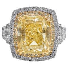 Bague de fiançailles halo à trois pierres en diamant jaune clair de 8,77 carats certifié GIA