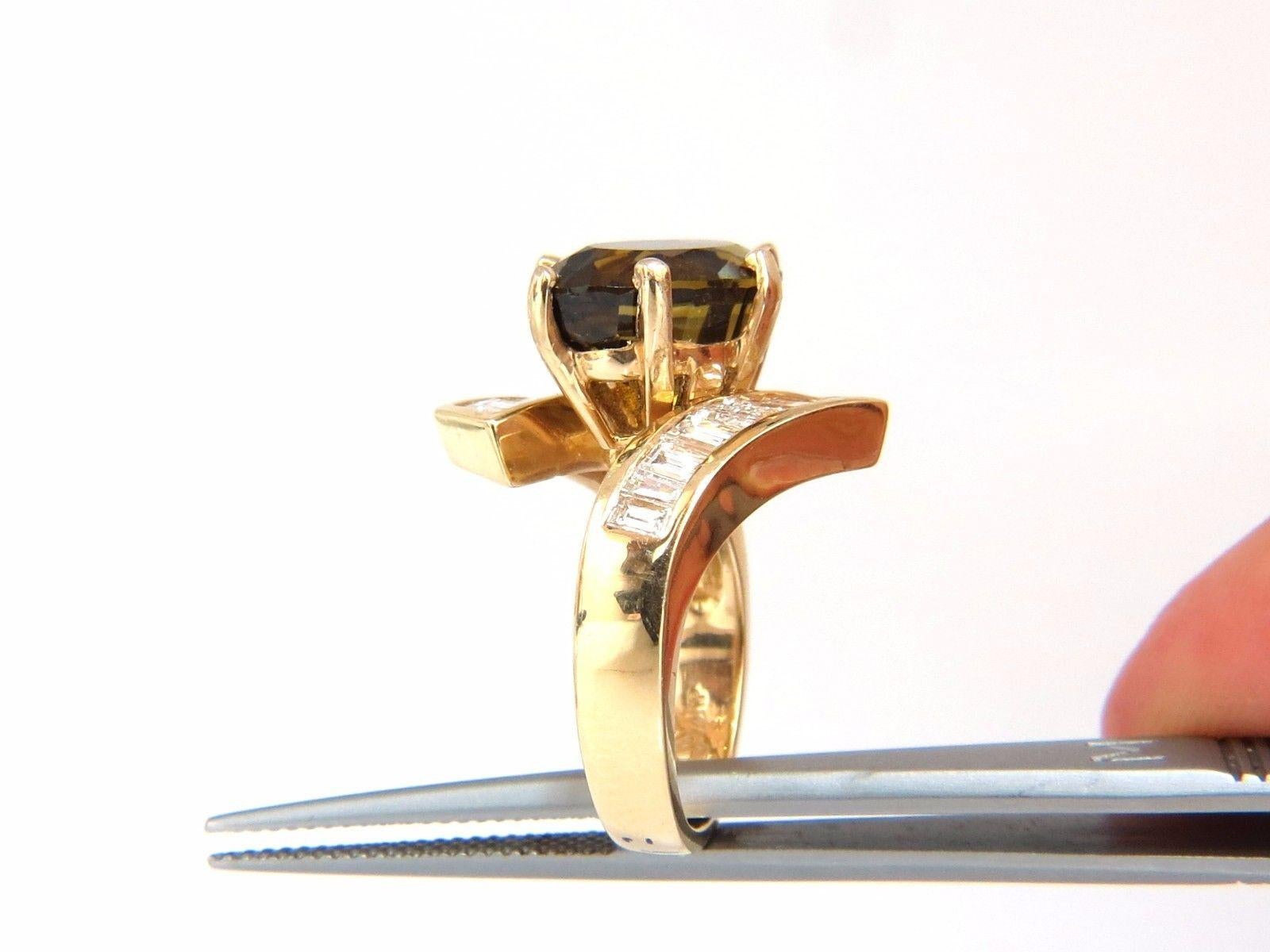 GIA-zertifizierter 8,92 Karat natürlicher Chrysoberyll Diamanten Bypass-Ring 14 Karat im Zustand „Neu“ im Angebot in New York, NY