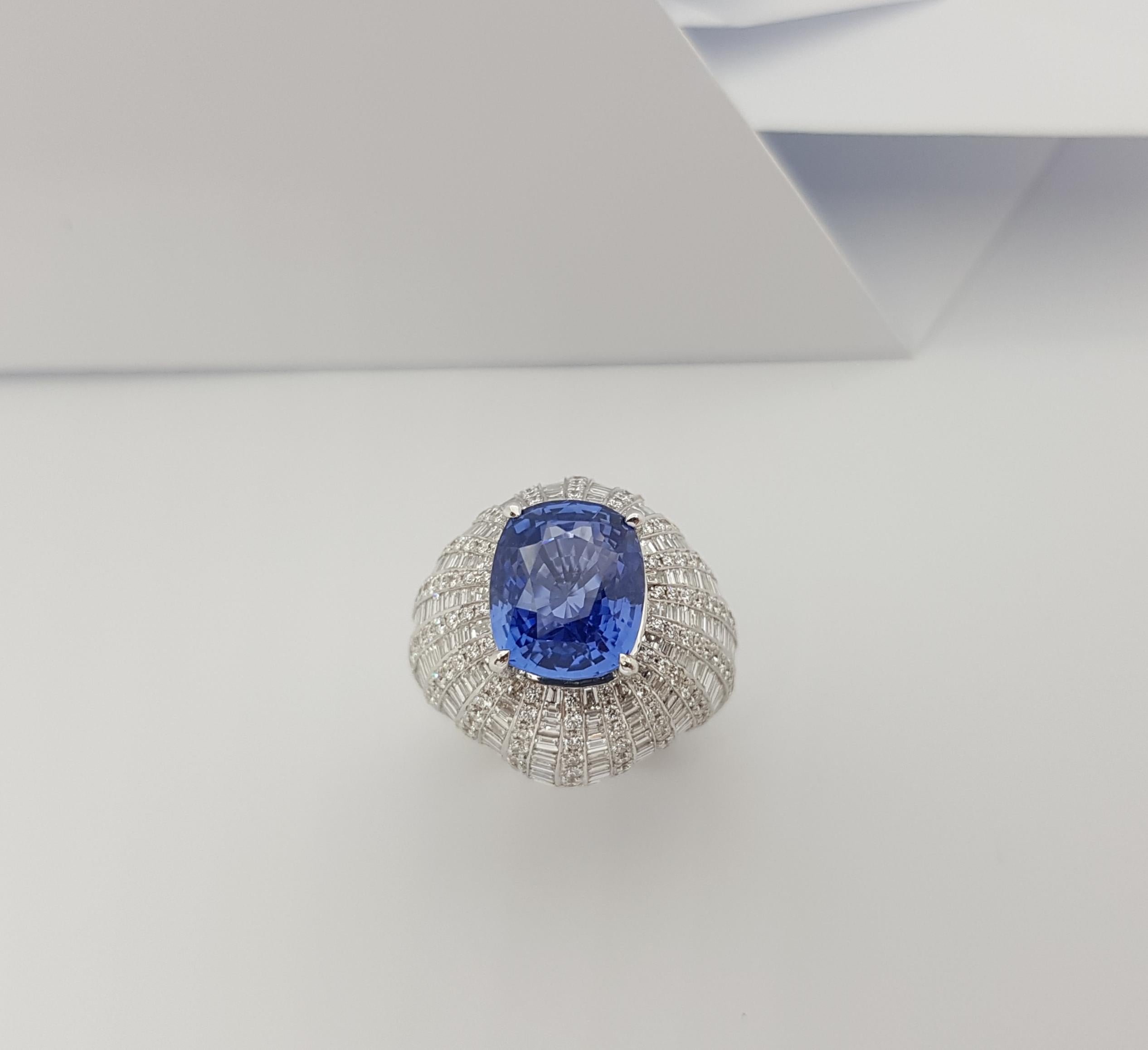 GIA Certified 8cts Ceylon Blue Sapphire with Diamond Ring Set in 18K White Gold For Sale 4