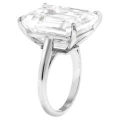 Bague en platine avec diamant taille émeraude de 10,30 carats certifié GIA