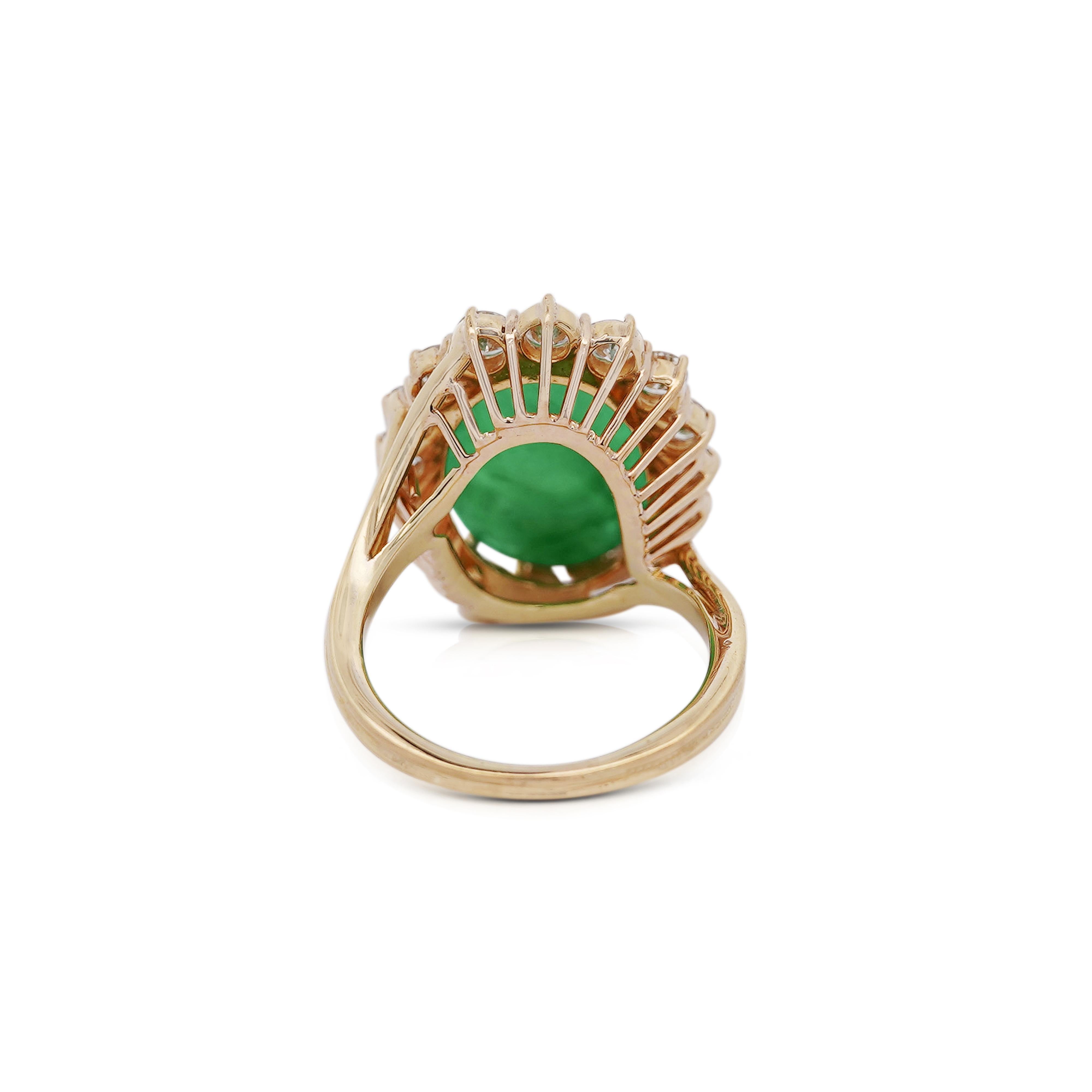 Oval Cut GIA Certified 9 Carat Jadeite Jade Type A and Diamond Halo Ring For Sale