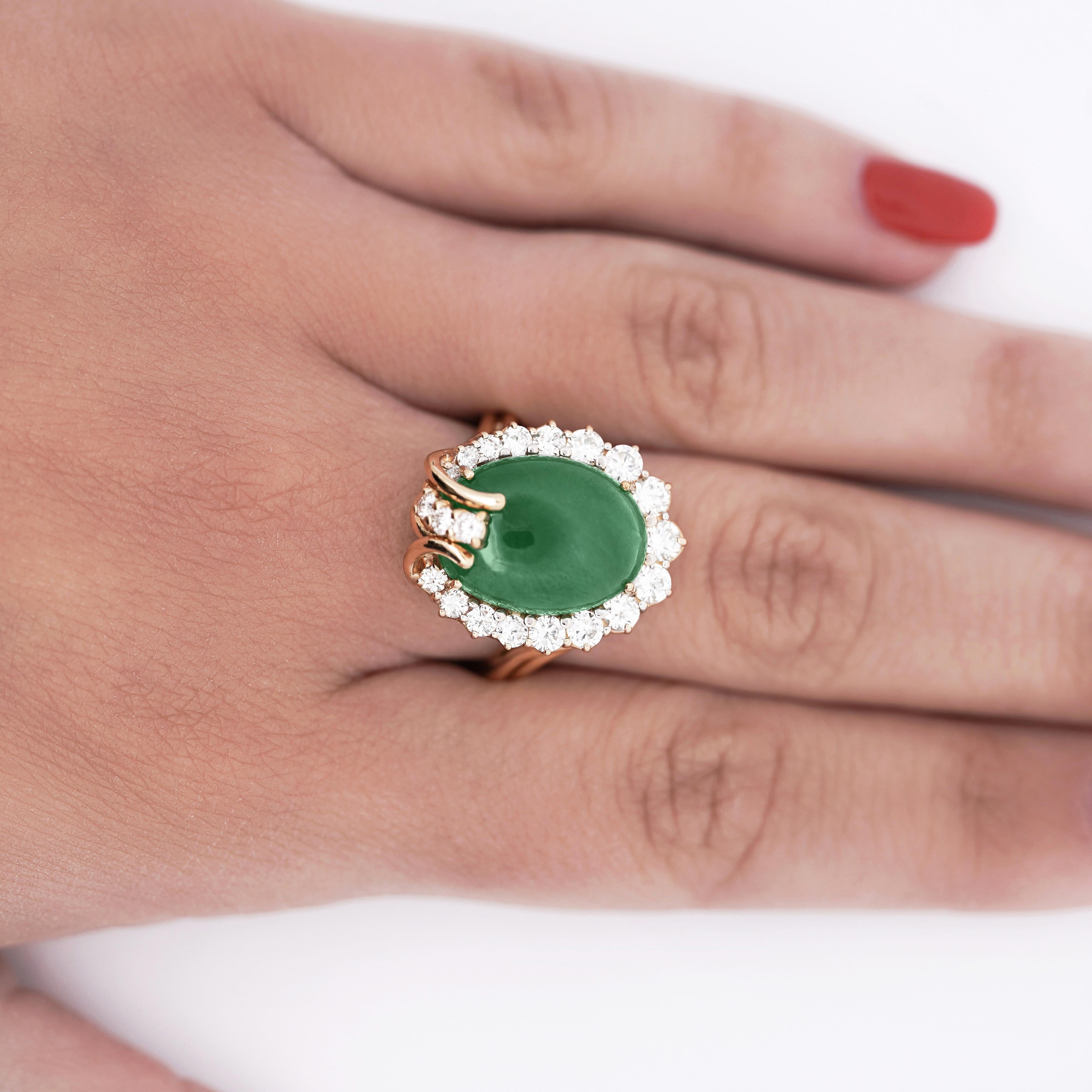 GIA Certified 9 Carat Jadeite Jade Type A and Diamond Halo Ring For Sale 1
