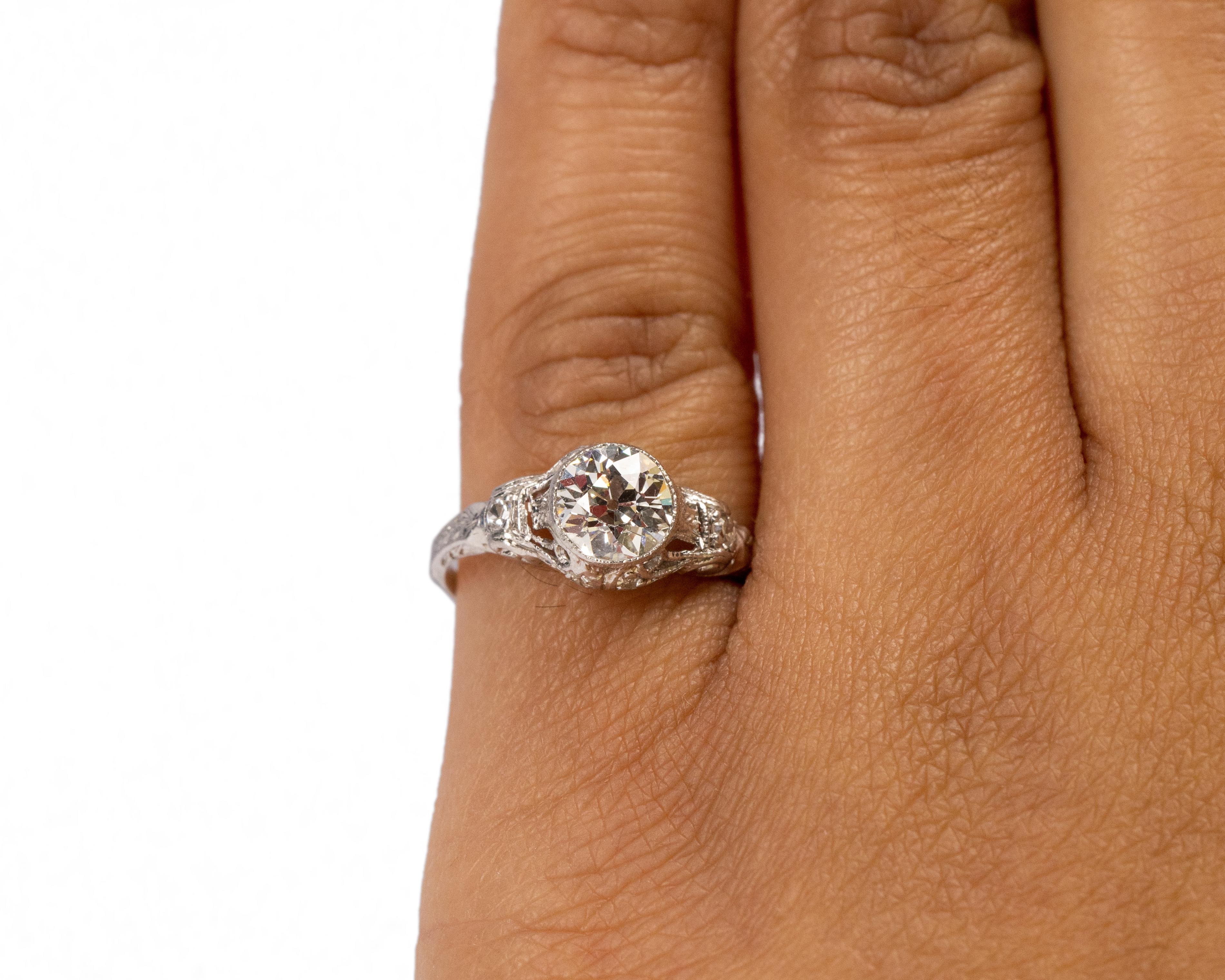 Bague de fiançailles en platine avec diamant édouardien de 0,90 carat certifié par le GIA Bon état - En vente à Atlanta, GA