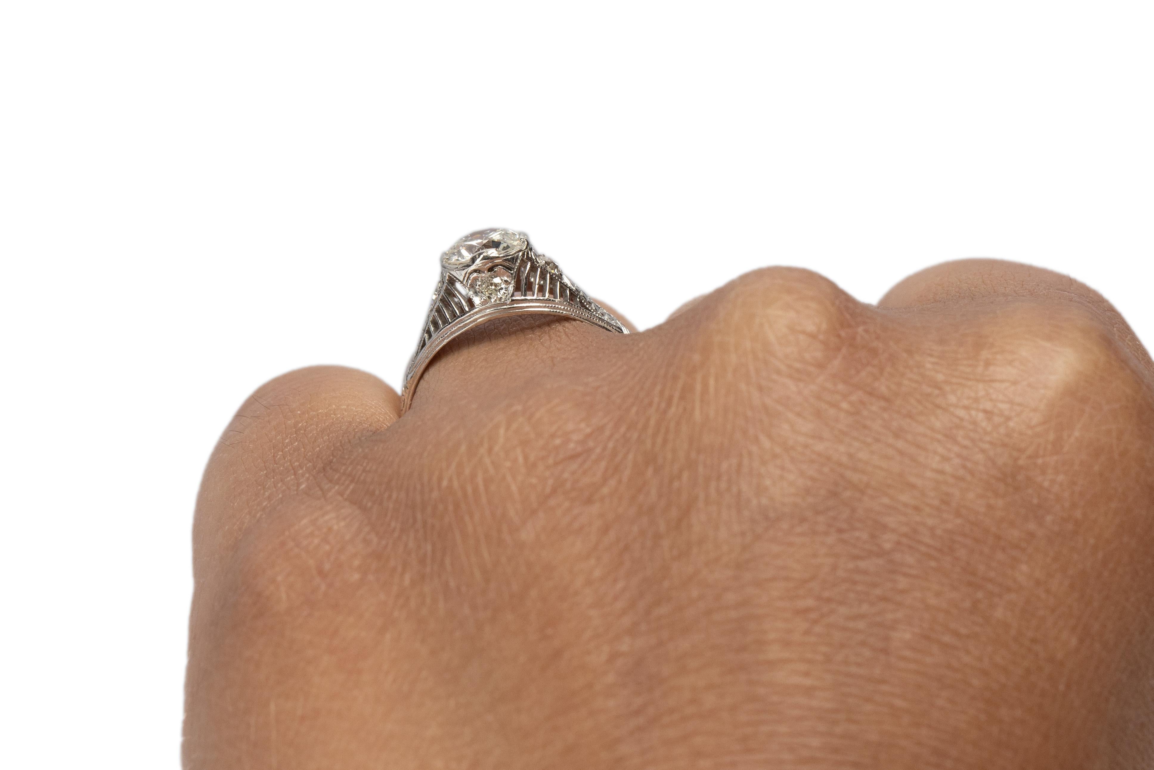 Bague de fiançailles en platine avec diamant édouardien de 0,90 carat certifié par le GIA en vente 1