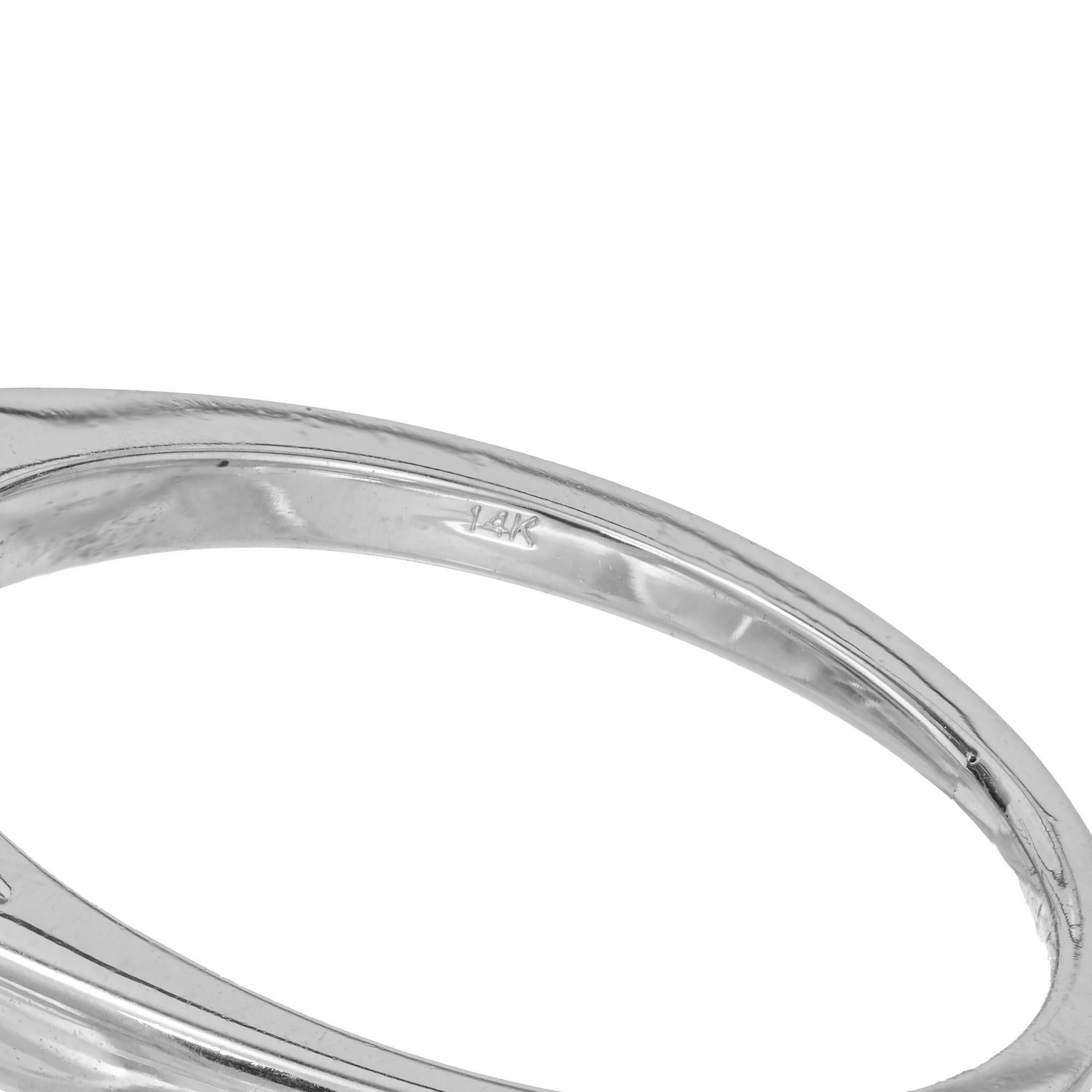 Verlobungsring mit GIA-zertifiziertem .90 Karat ovalem Saphir und Diamant-Halo aus Weißgold  im Angebot 3