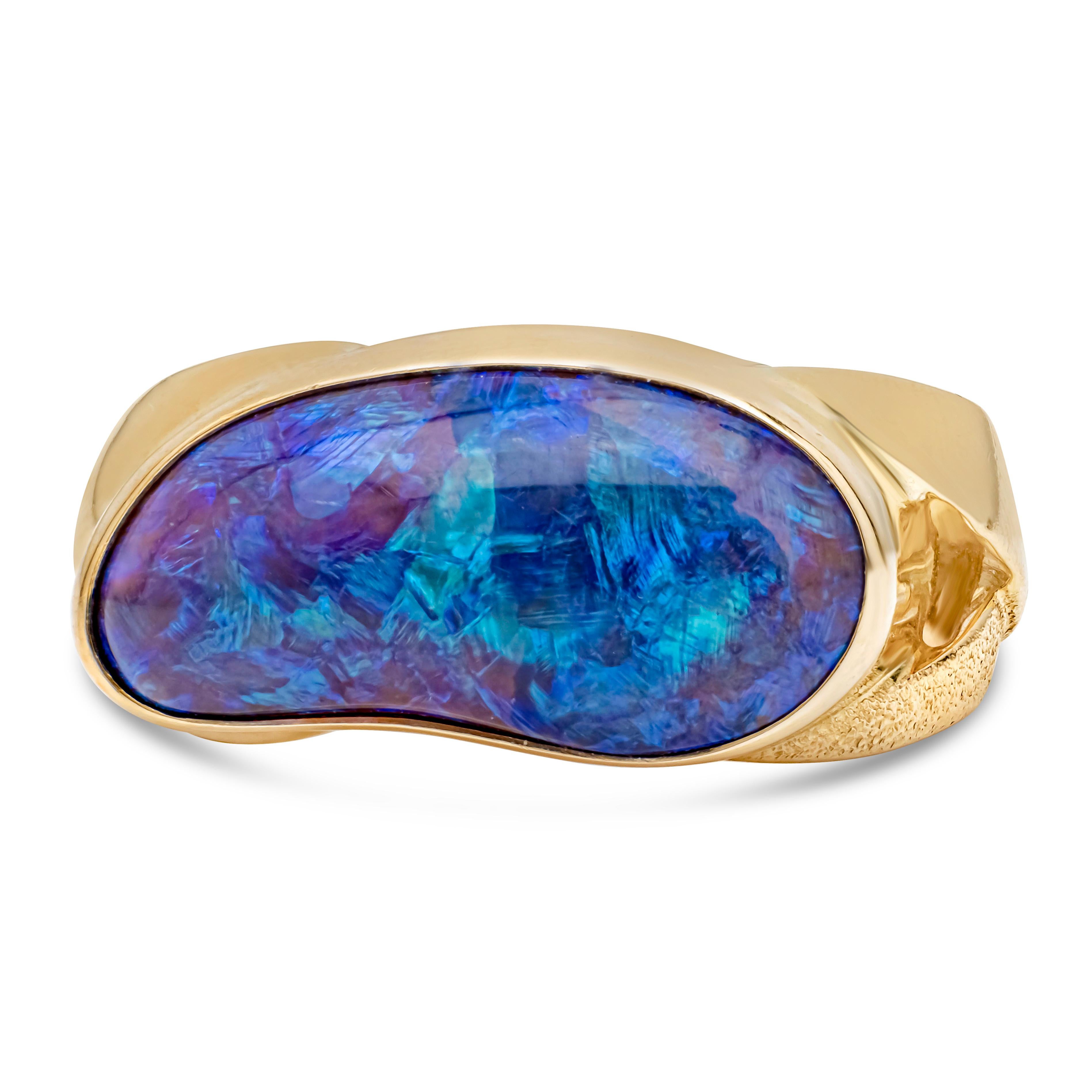 Contemporary GIA Certified 9.00 Carats Natural Black Opal Yellow Gold Men's Fashion Ring For Sale