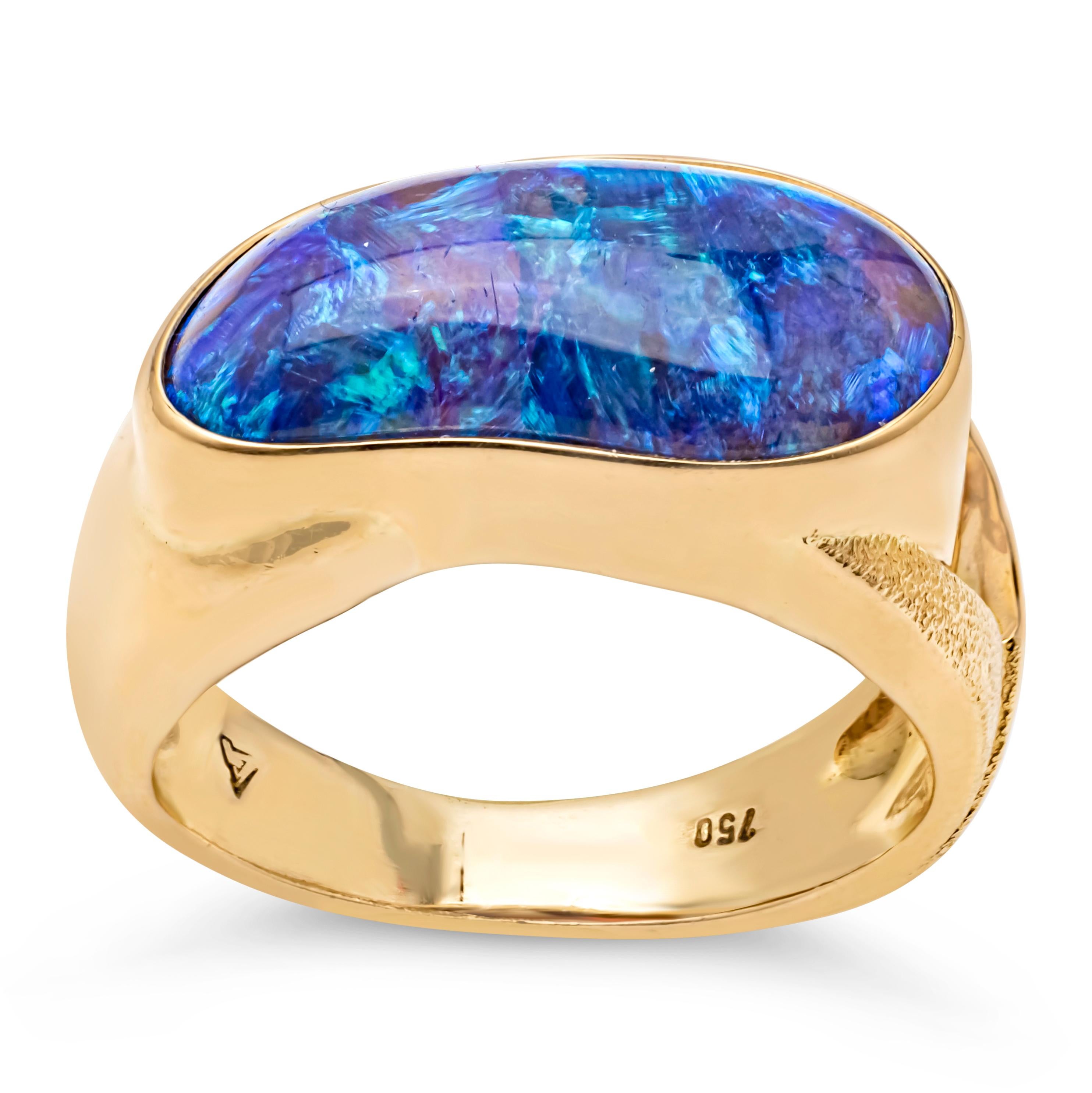 Women's GIA Certified 9.00 Carats Natural Black Opal Yellow Gold Men's Fashion Ring For Sale