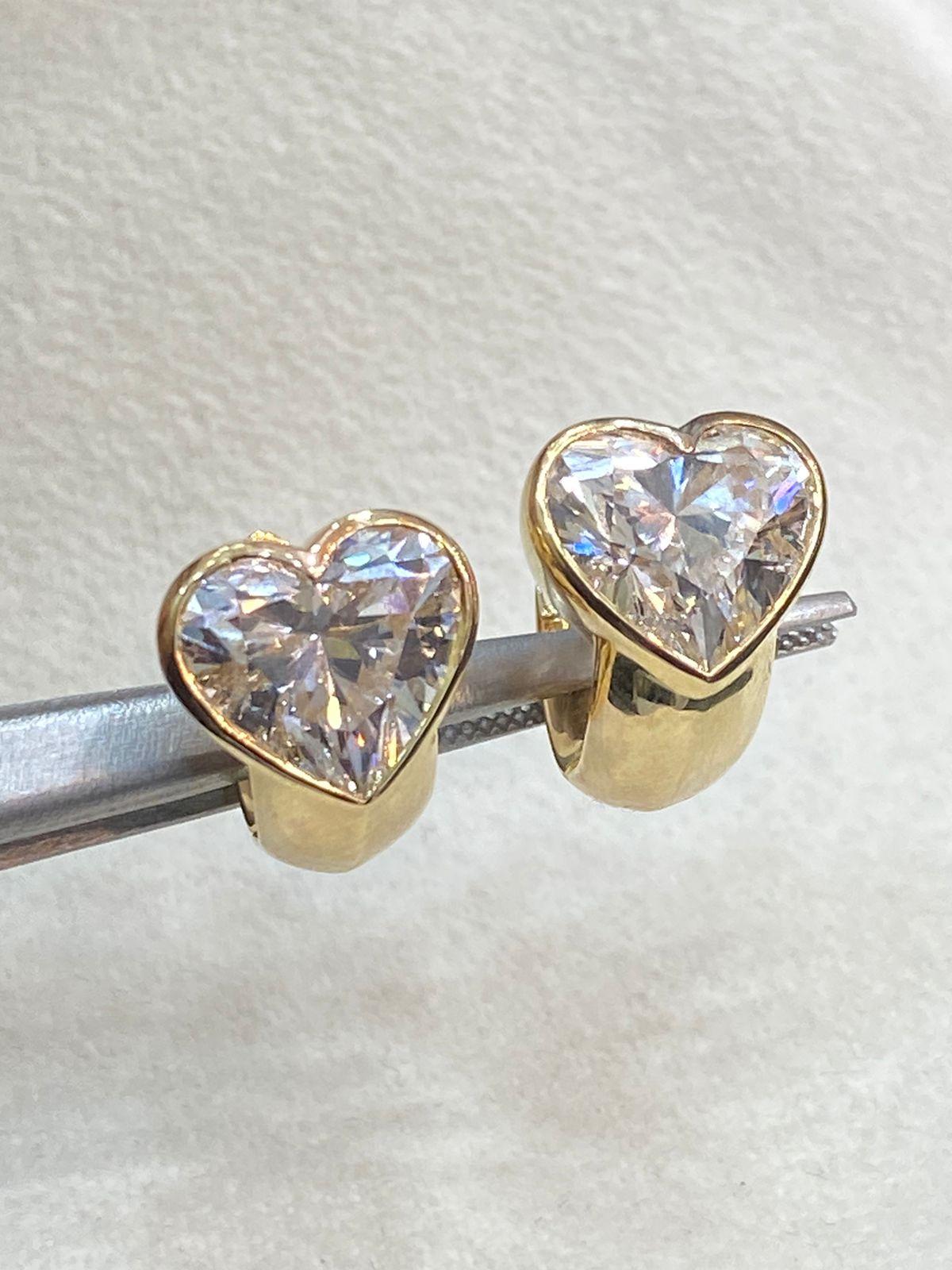 Obsessed with heart cut diamonds, are so special, romantic shape. Indulge in the exquisite Diamonds , showcasing unparalleled craftsmanship and the rarest gems on earth.
Treat yourself to these exceptional earrings, each reflecting the beauty and