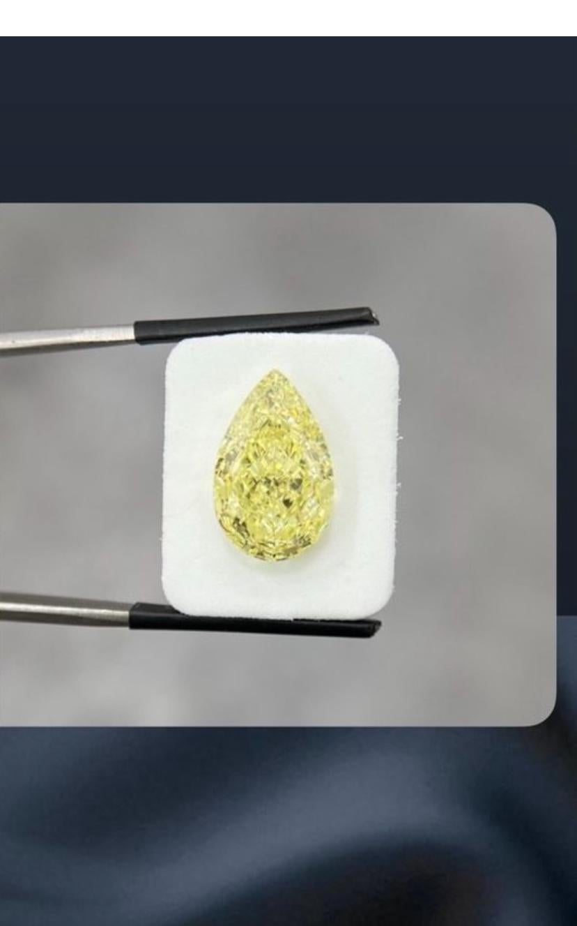 Bague en or 18 carats certifiée GIA de 9,00 carats de diamant jaune fantaisie en forme de poire Unisexe en vente