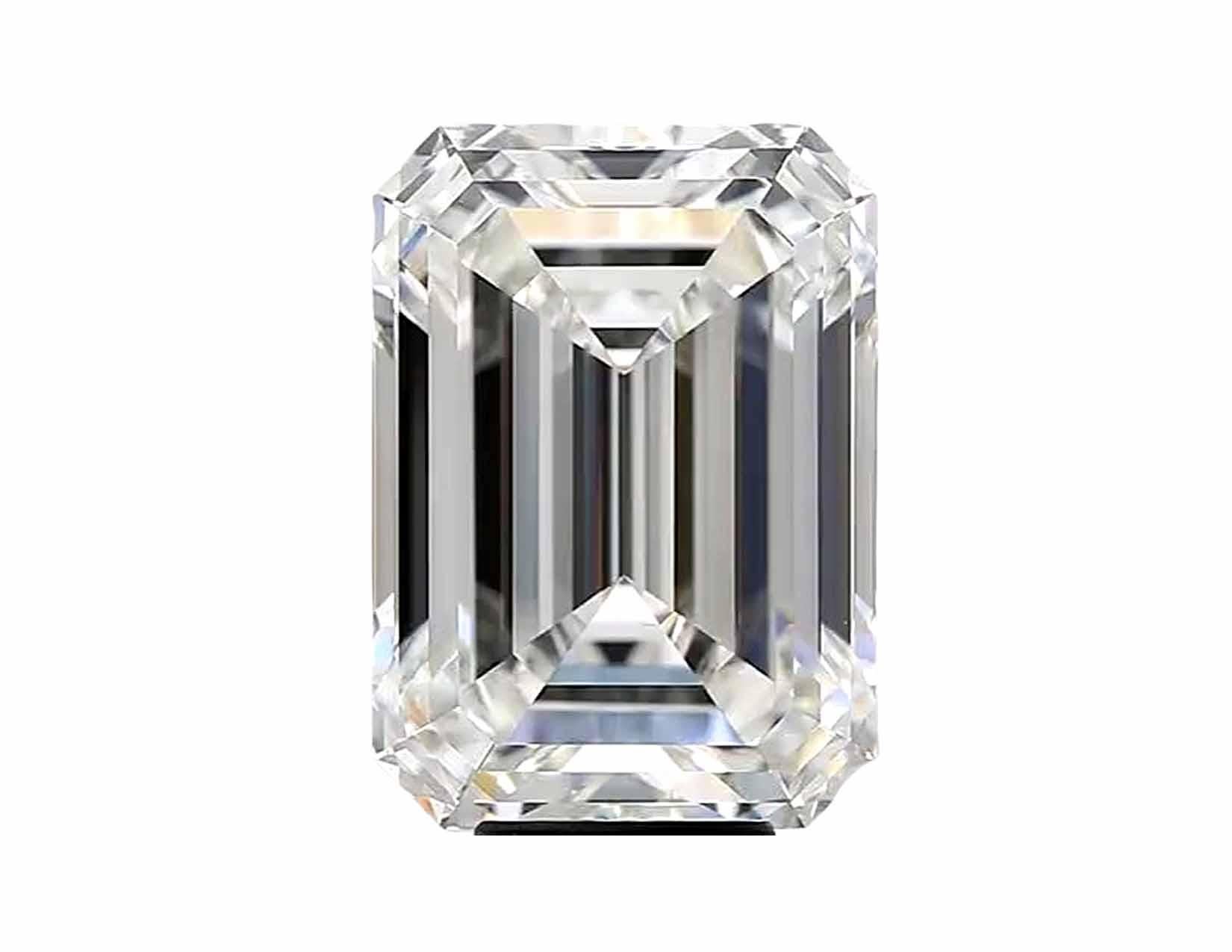 Dieser Ring ist ein außergewöhnliches Schmuckstück mit einem atemberaubenden 9,05-Karat-Diamanten im Smaragdschliff, der von GIA mit der Farbe D und einer makellosen Reinheit zertifiziert wurde und eine hervorragende Politur und Symmetrie aufweist -
