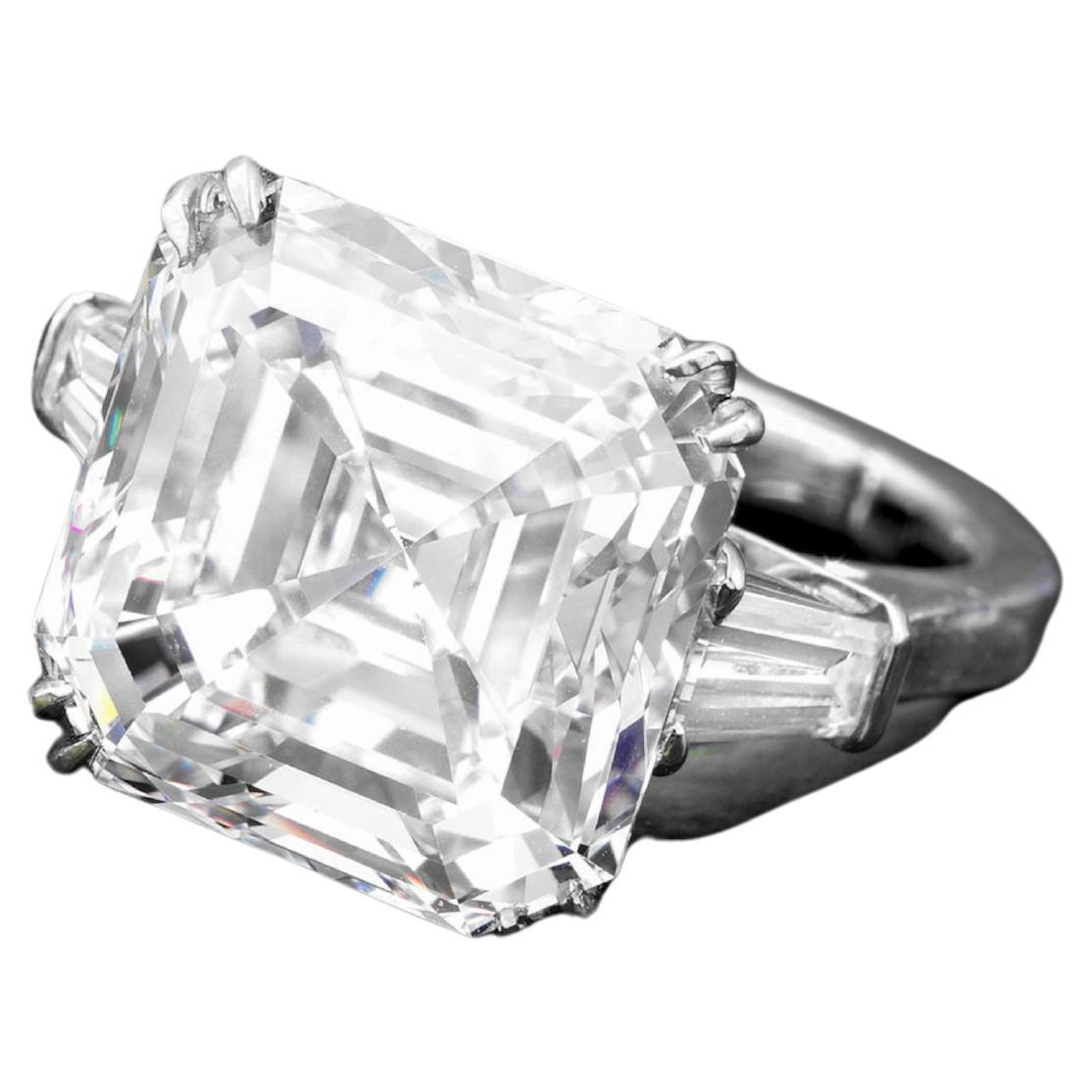 Contemporary GIA Certified 9.01 Carat Square Emerald Cut Diamond Platinum Ring For Sale