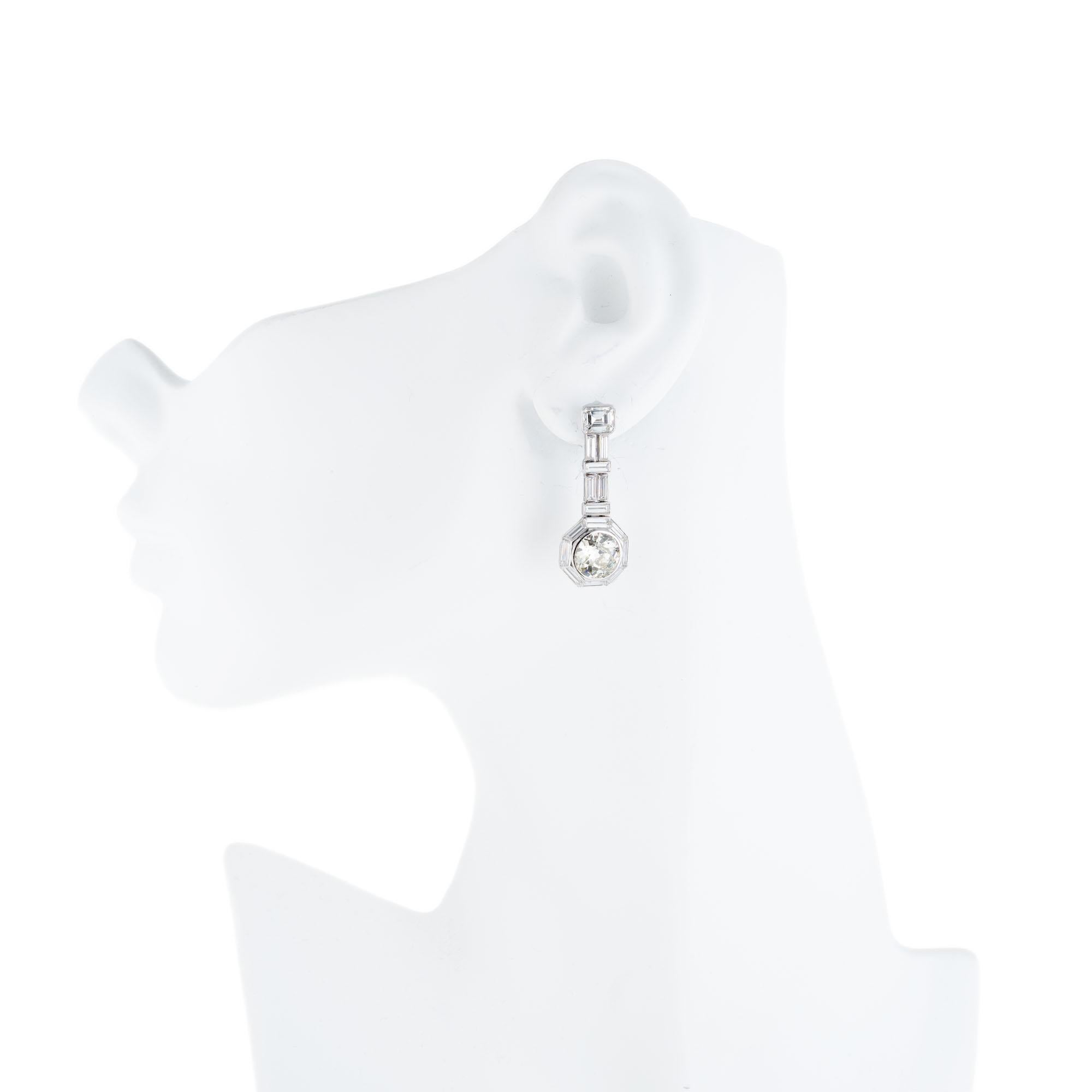 GIA Certified 9.14 Carat Diamond Platinum Art Deco Dangle Earrings For Sale 1