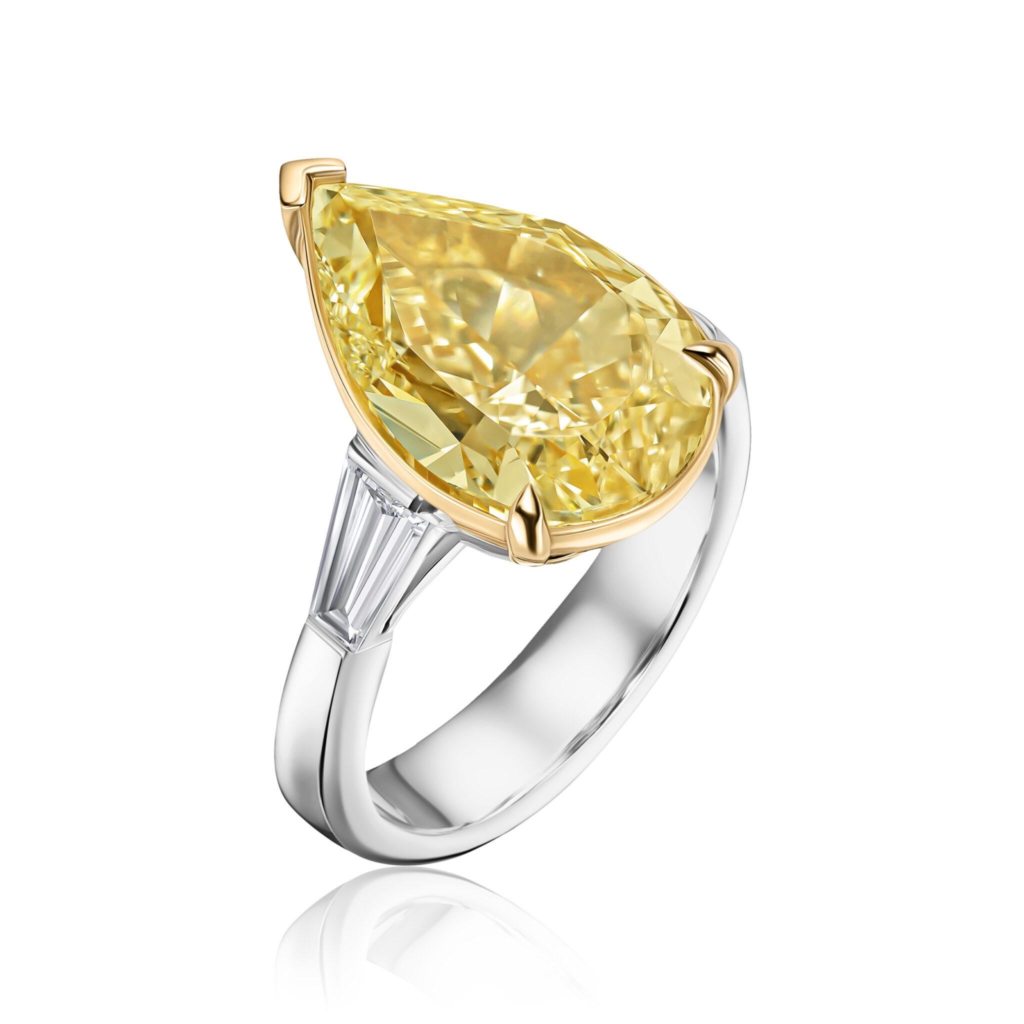 Pear Cut GIA Certified 9.14 carat pear shaped yellow diamond ring For Sale