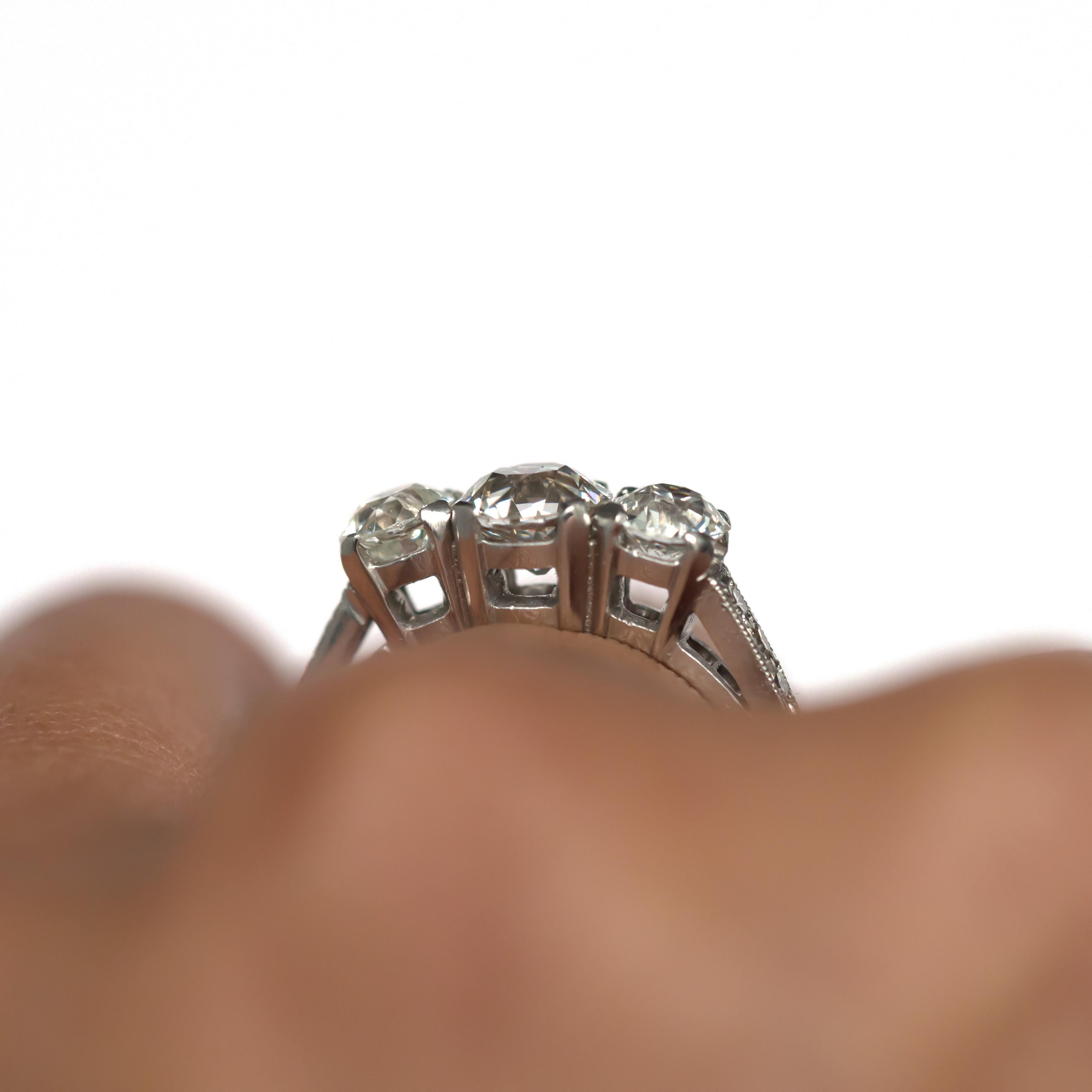 GIA Certified .92 Carat Diamond Platinum Engagement Ring For Sale 1