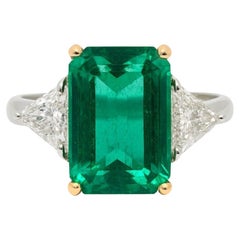 Bague en or blanc certifiée GIA de 9,22 carats d'émeraude colombienne et de diamant trillion