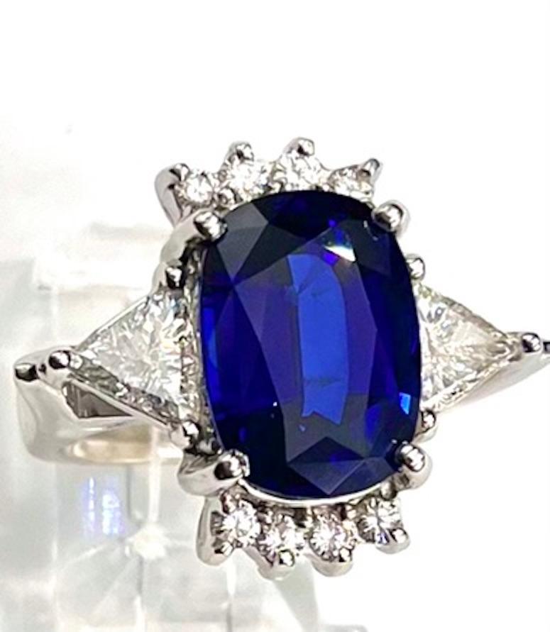Contemporary GIA Certified 9.28Ct Cushion Cut Deep Blue Natural Sapphire Ring For Sale