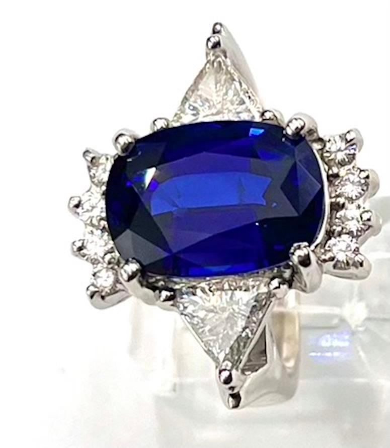 GIA Certified 9.28Ct Cushion Cut Deep Blue Natural Sapphire Ring In New Condition For Sale In San Diego, CA