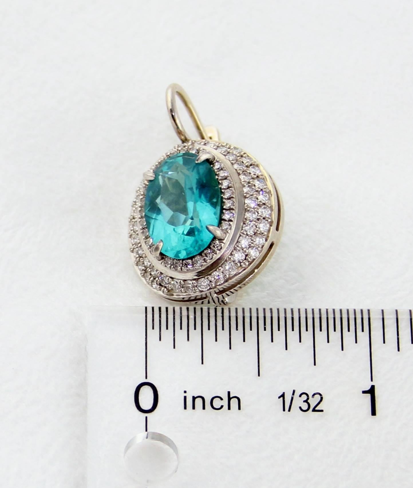 GIA Certified 9.31 Carat Greenish Blue Apatite Diamond Gold Earrings In New Condition For Sale In New York, NY