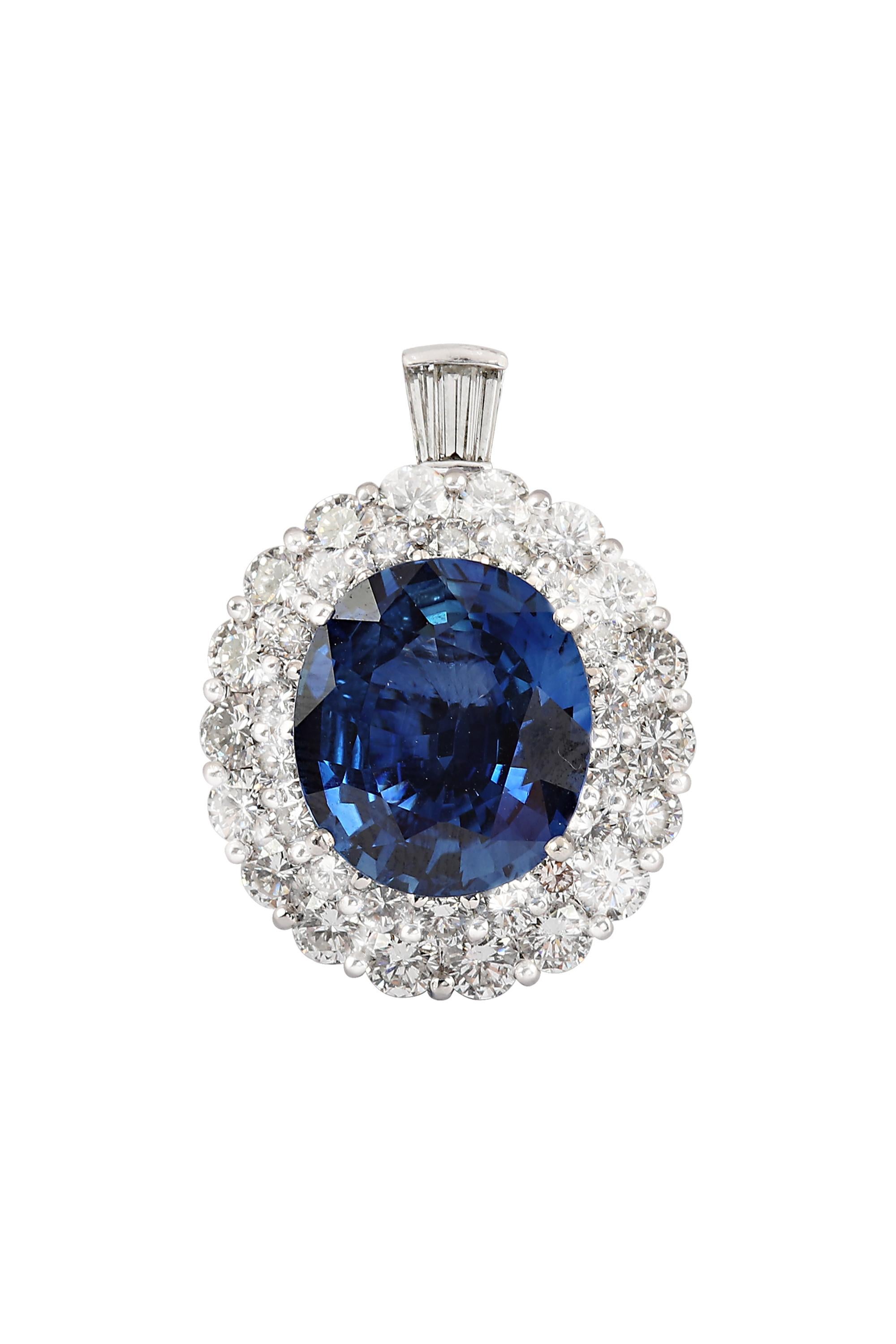 GIA Certified 9.43 Carat Sapphire and Diamond Convertible Ring and Pendant In Excellent Condition In beverly hills, CA