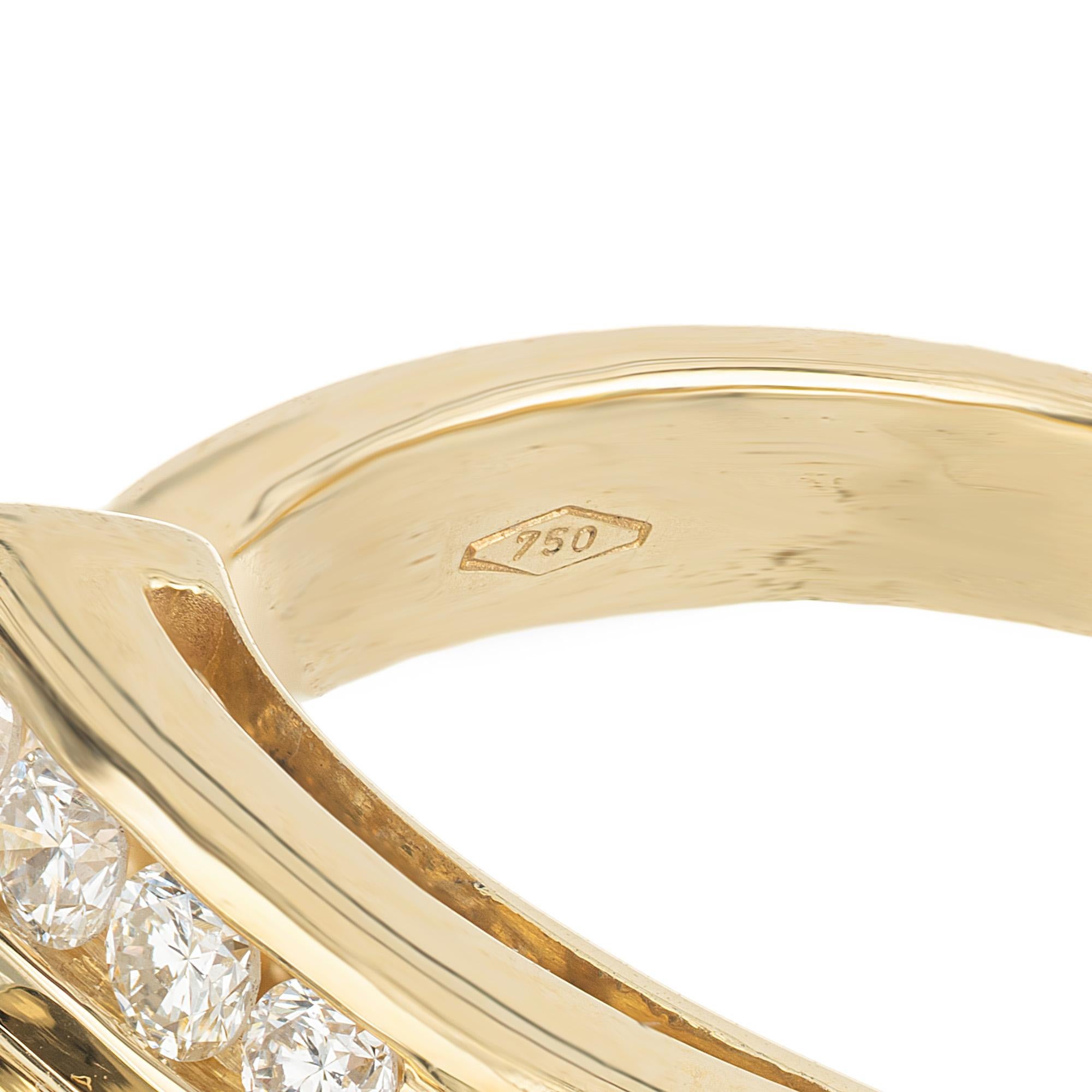 GIA Certified .95 Carat Octagonal Emerald Diamond Yellow Gold Ring For Sale 2