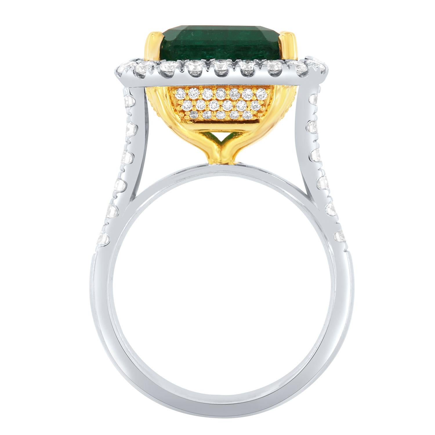 GIA Certified 9.57 Carat Green Emerald Halo 14k Two Tone Gold Diamond Ring In New Condition For Sale In San Francisco, CA