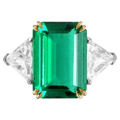 GIA IGI 3 Stone 9.68 Carat Green Emerald Trillion Diamond Ring Made in Italy