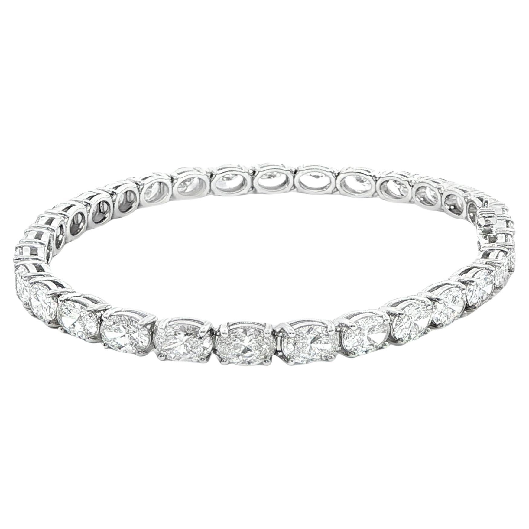 Pulsera de tenis con diamantes talla oval de 9,90 quilates certificados por el GIA en oro blanco de 14 quilates