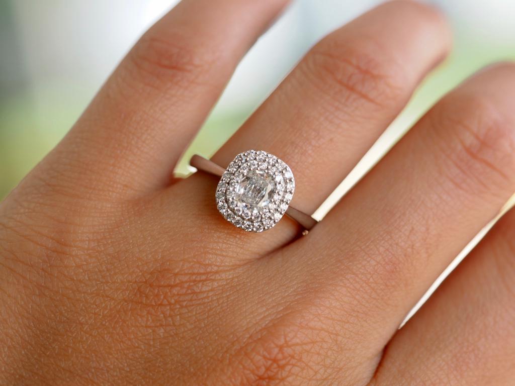 GIA Certified, A. Jaffe Cushion Cut Diamond Engagement Ring In New Condition In Addison, TX
